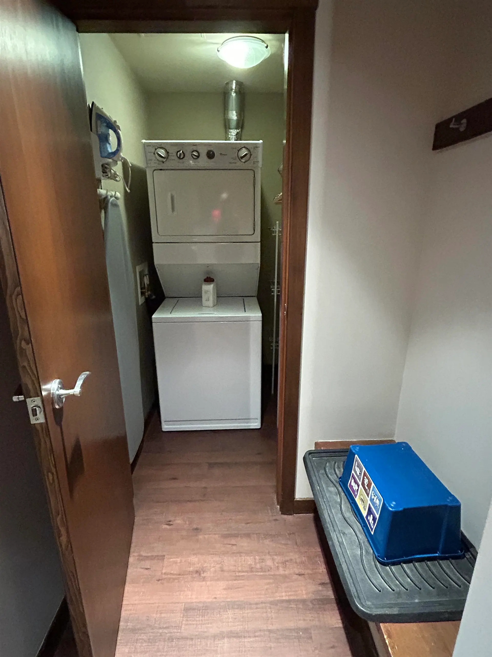#213B 2020 London Lane - Image 7