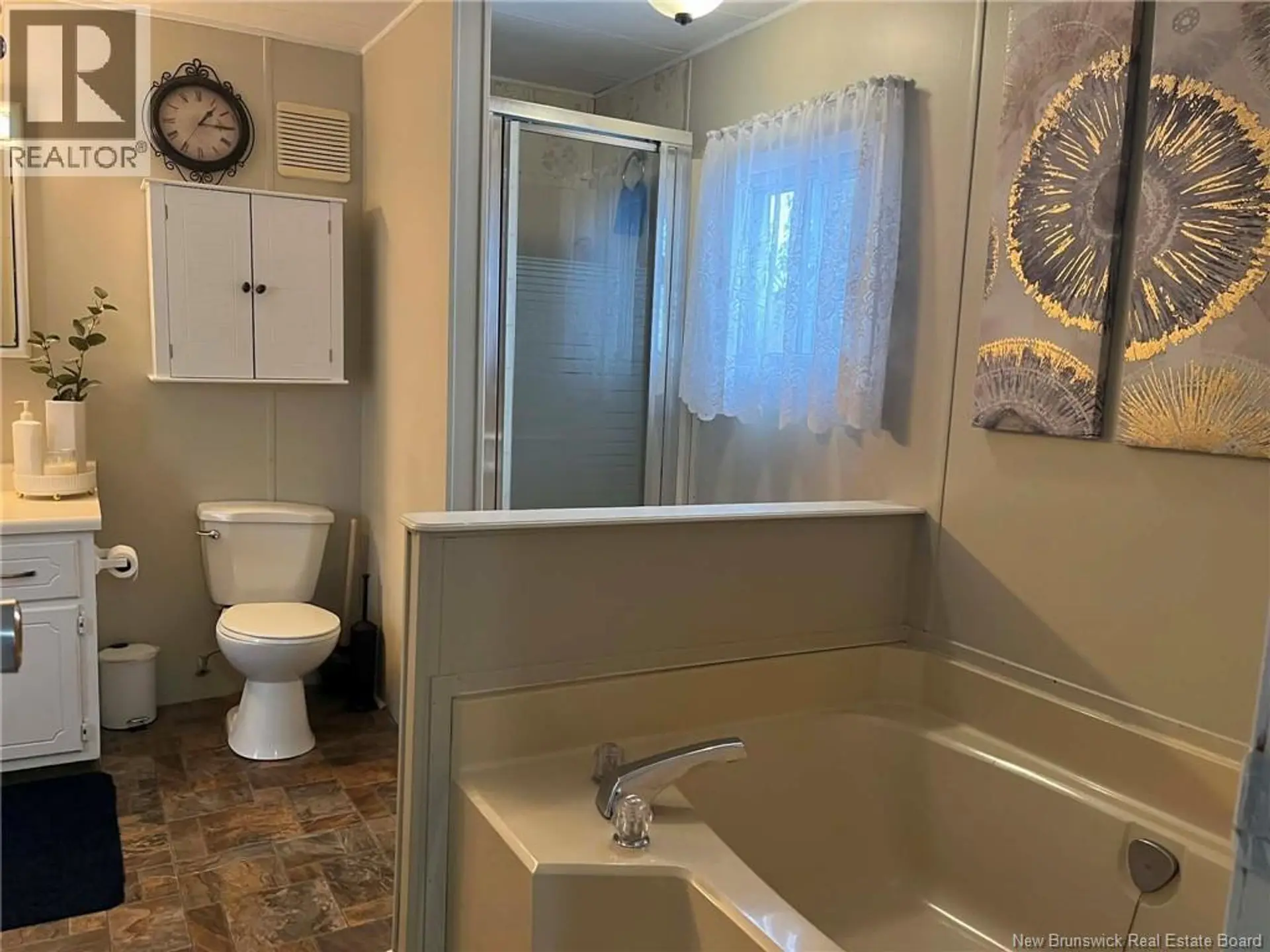 3 Lee Avenue - Image 12