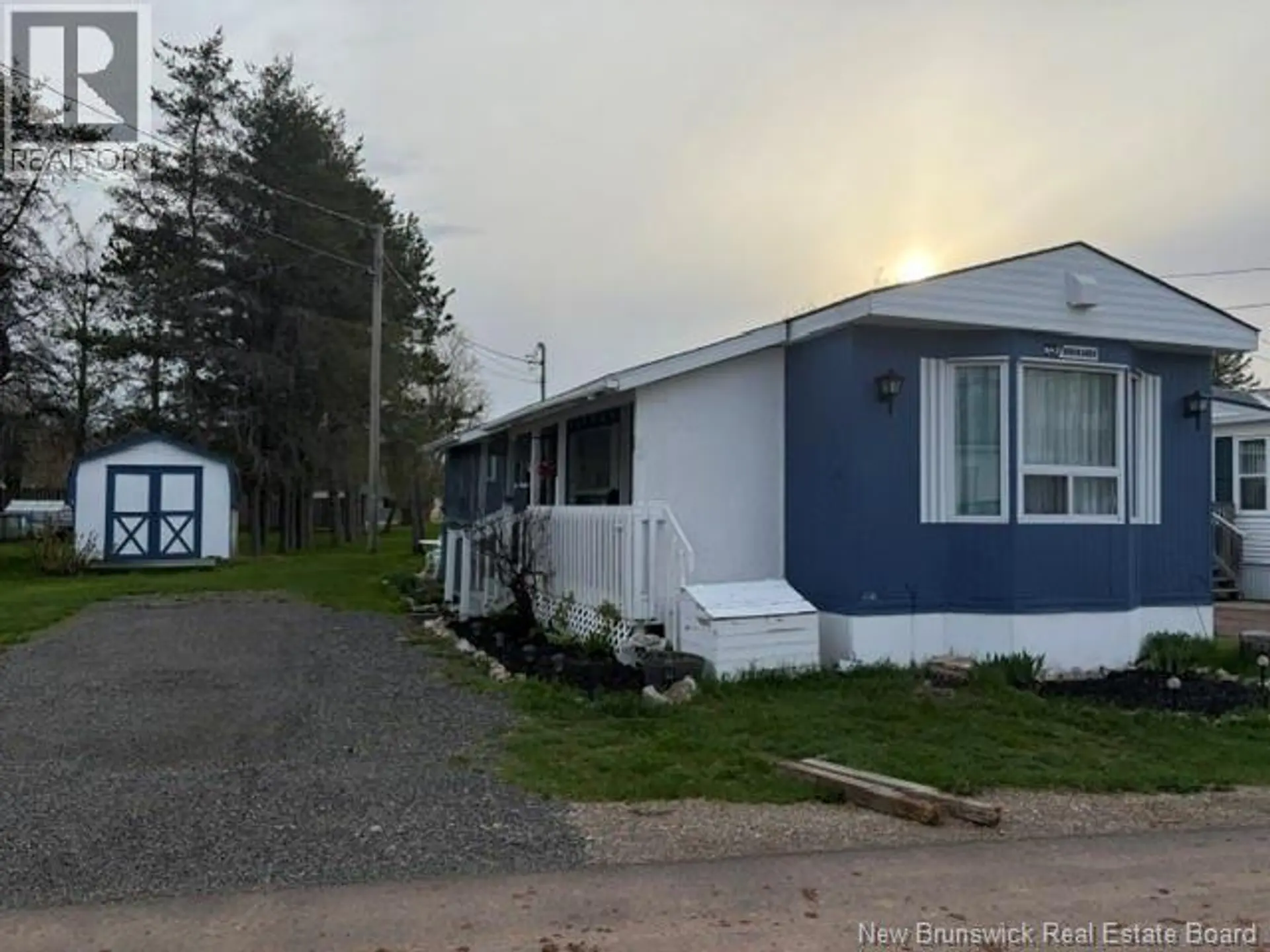 3 Lee Avenue - Image 2