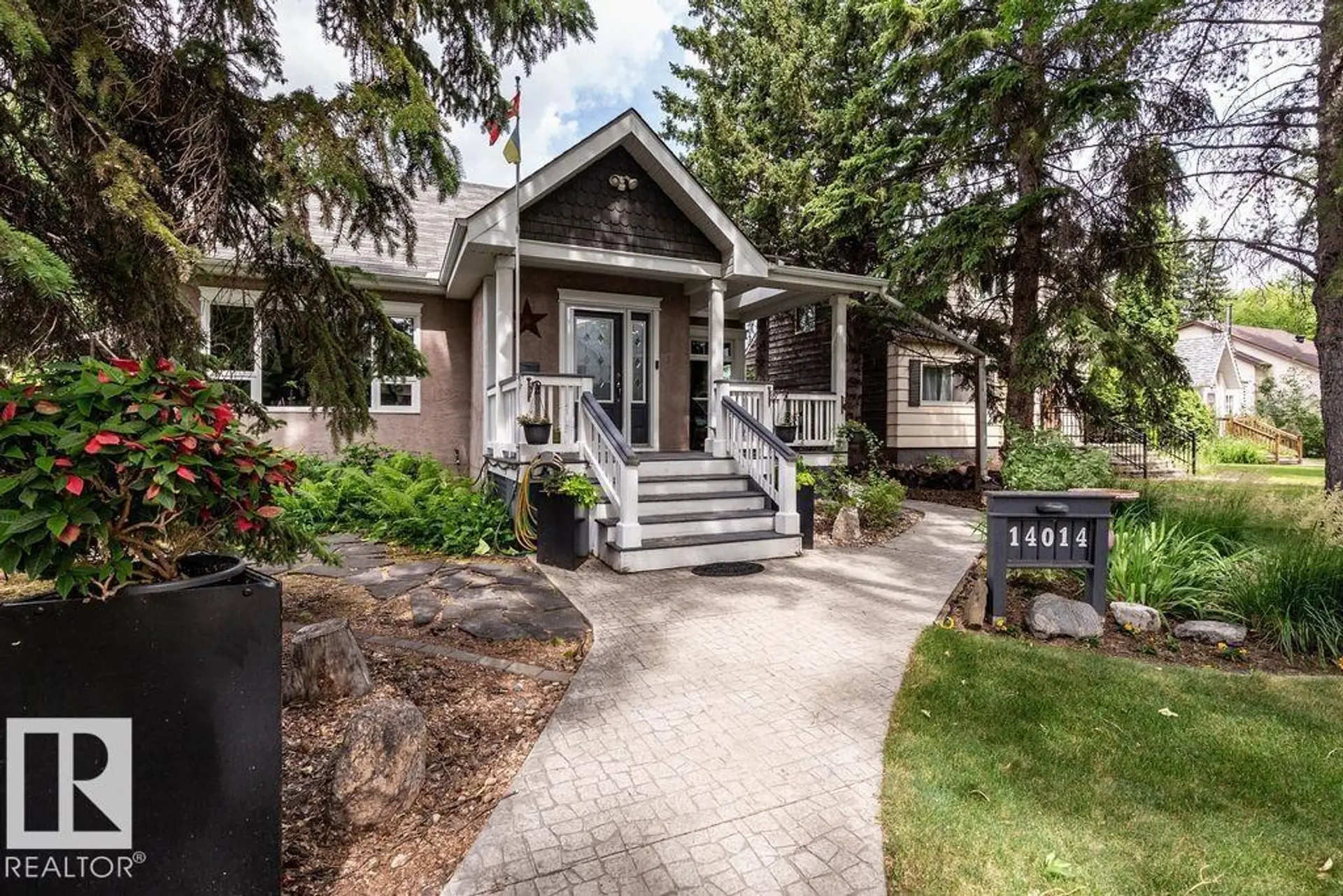 Property at 14014 106 AV NW, Edmonton, AB