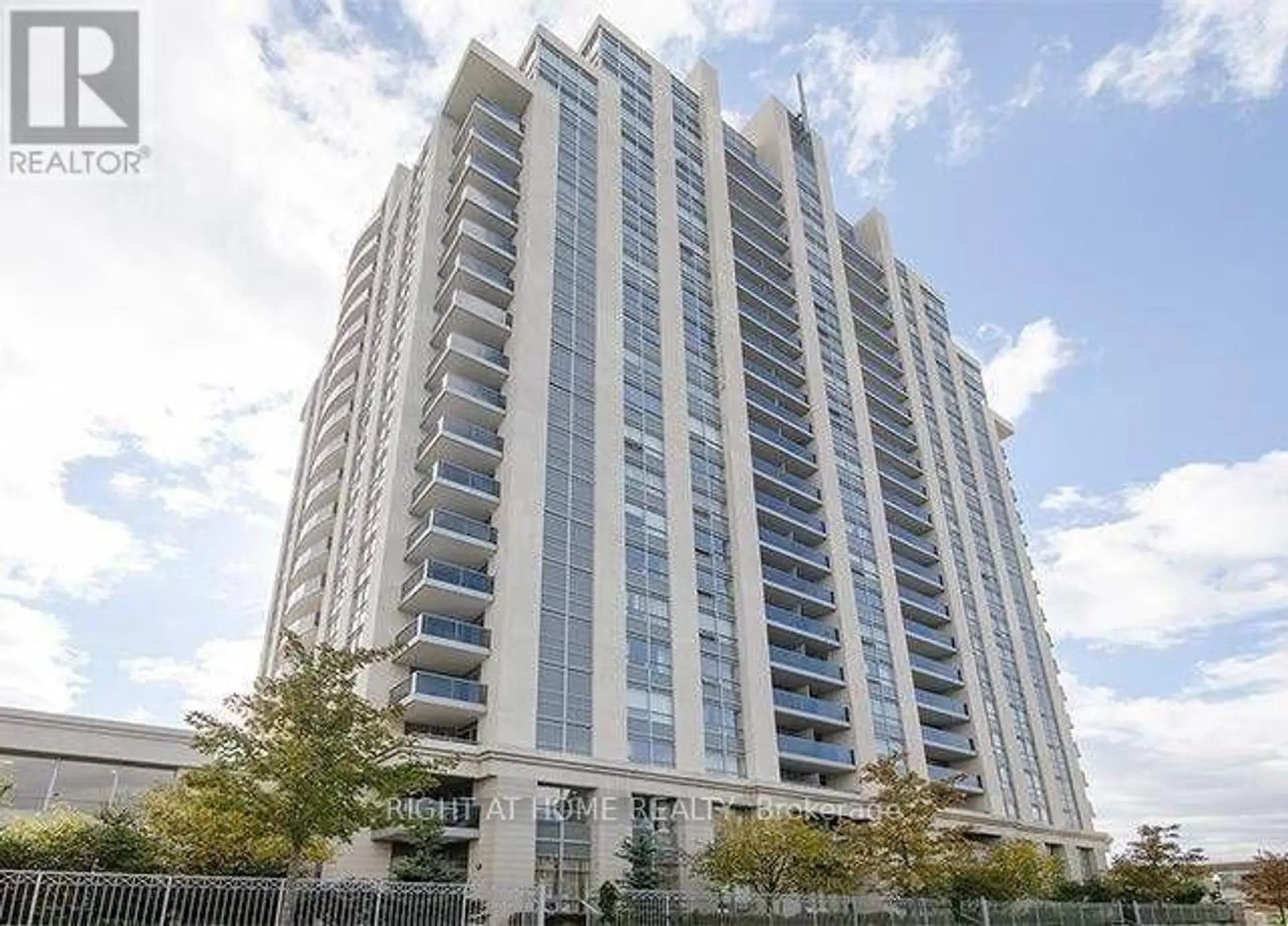 Property at #LPH209 15 NORTH PARK ROAD, Vaughan, ON