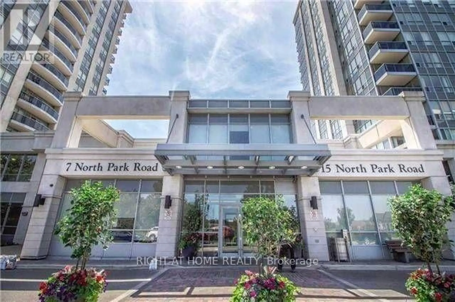#LPH209 15 NORTH PARK ROAD - Image 2