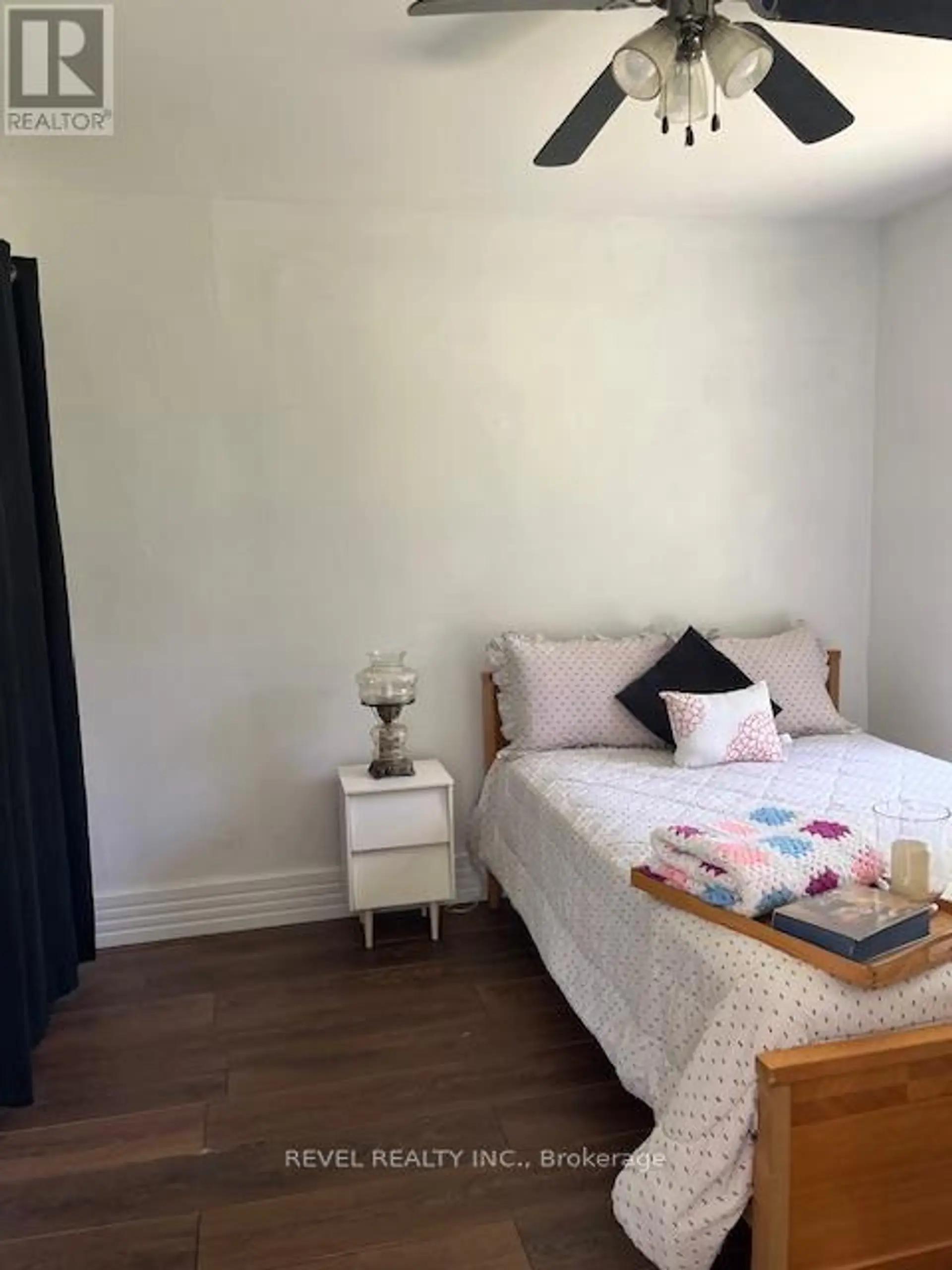 4 AL'S AVENUE - Image 11