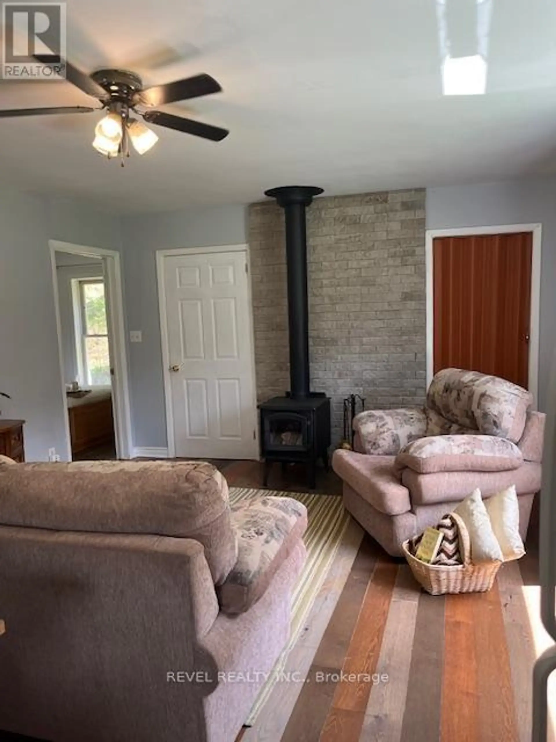 4 AL'S AVENUE - Image 8