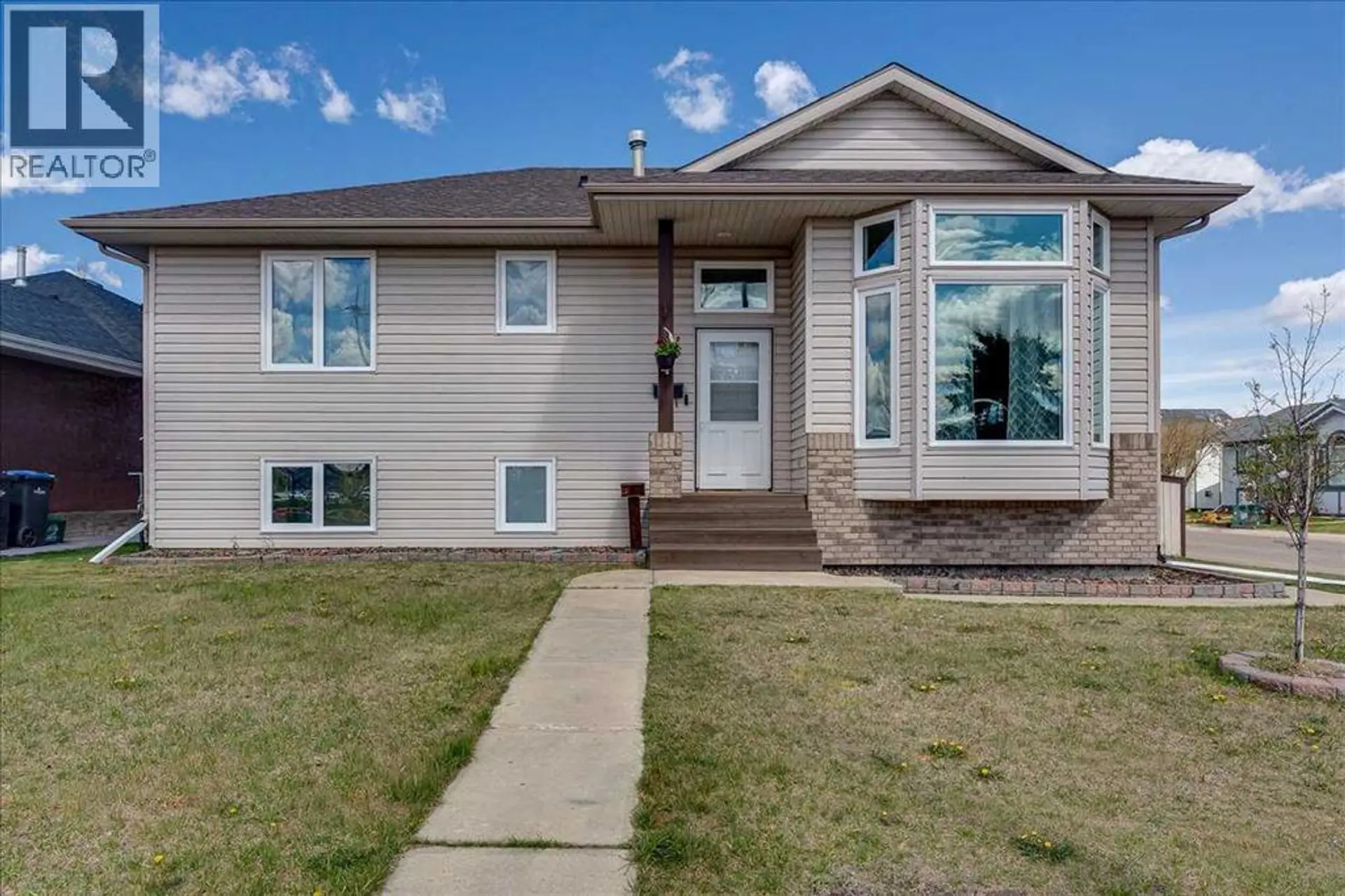 Property at 4 HARRISON Road, Sylvan Lake, AB
