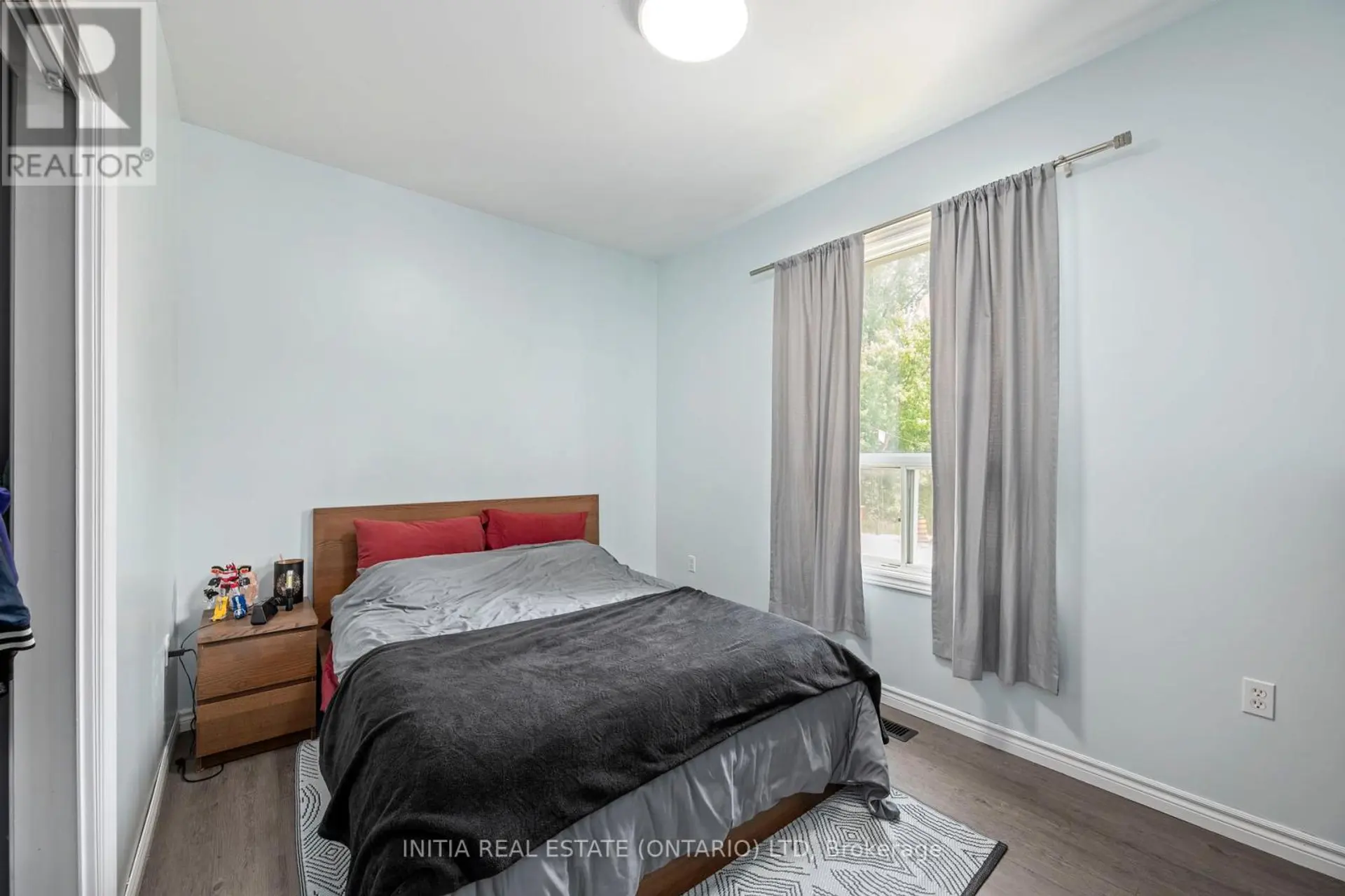330 SALISBURY STREET - Image 8