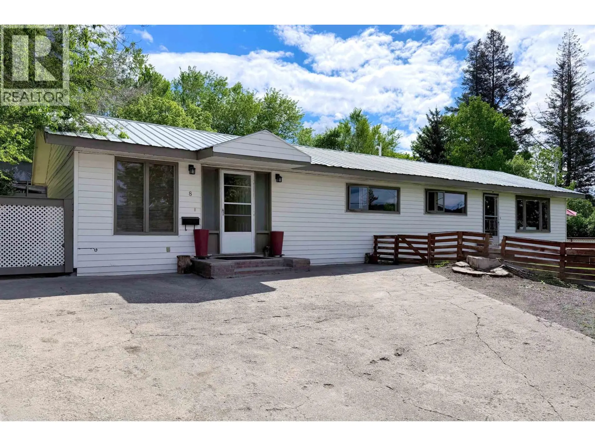 Property at 8 WINDMILL CRESCENT, Williams Lake, BC