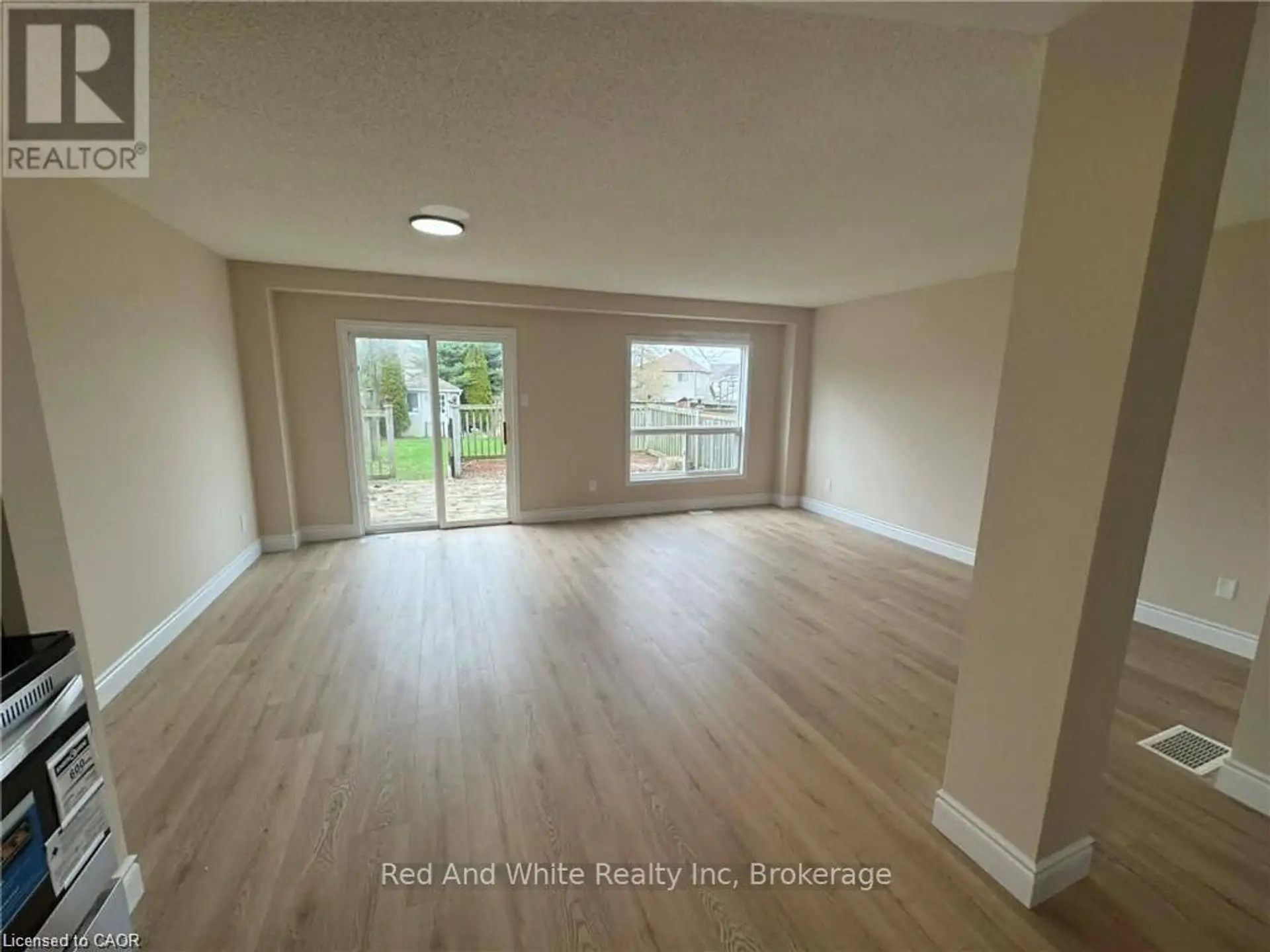 725 PARIS BOULEVARD - Image 9