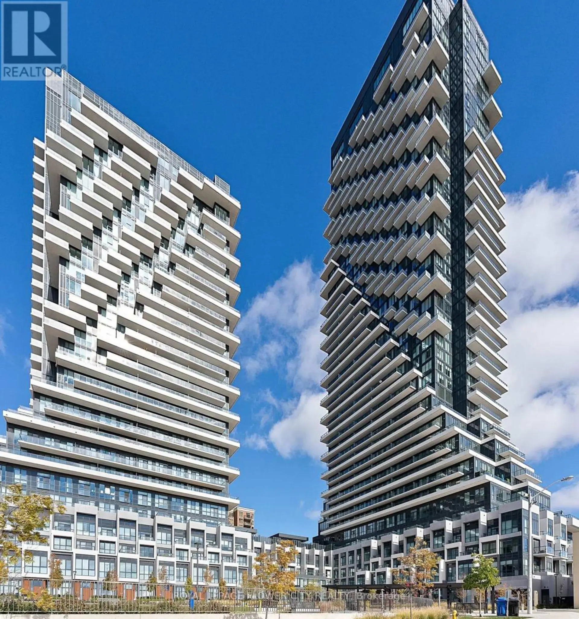 Property at #938 20 INN ON THE PARK DRIVE, Toronto, ON