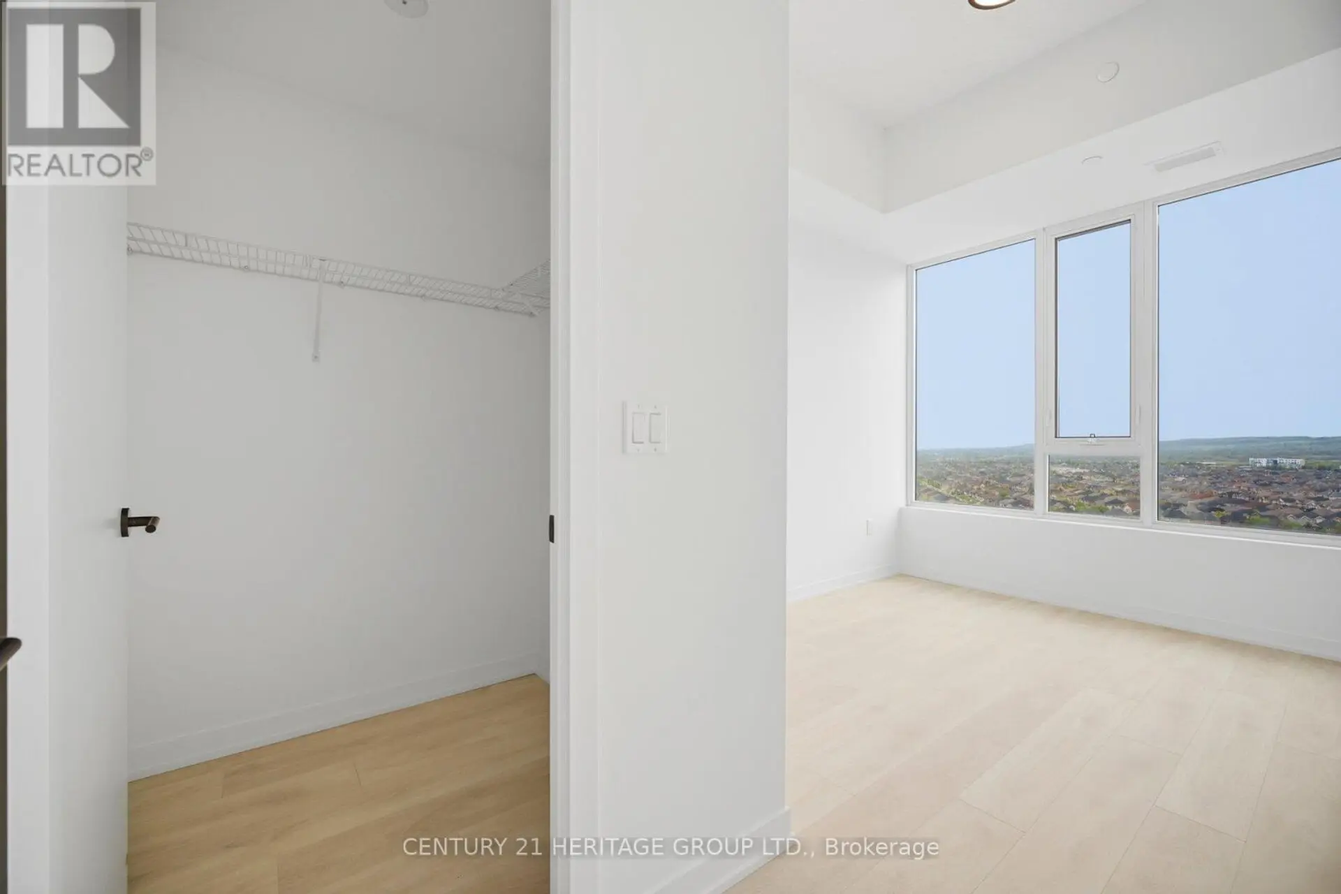 #C1601 4878 POWERS COMMON BOULEVARD - Image 7