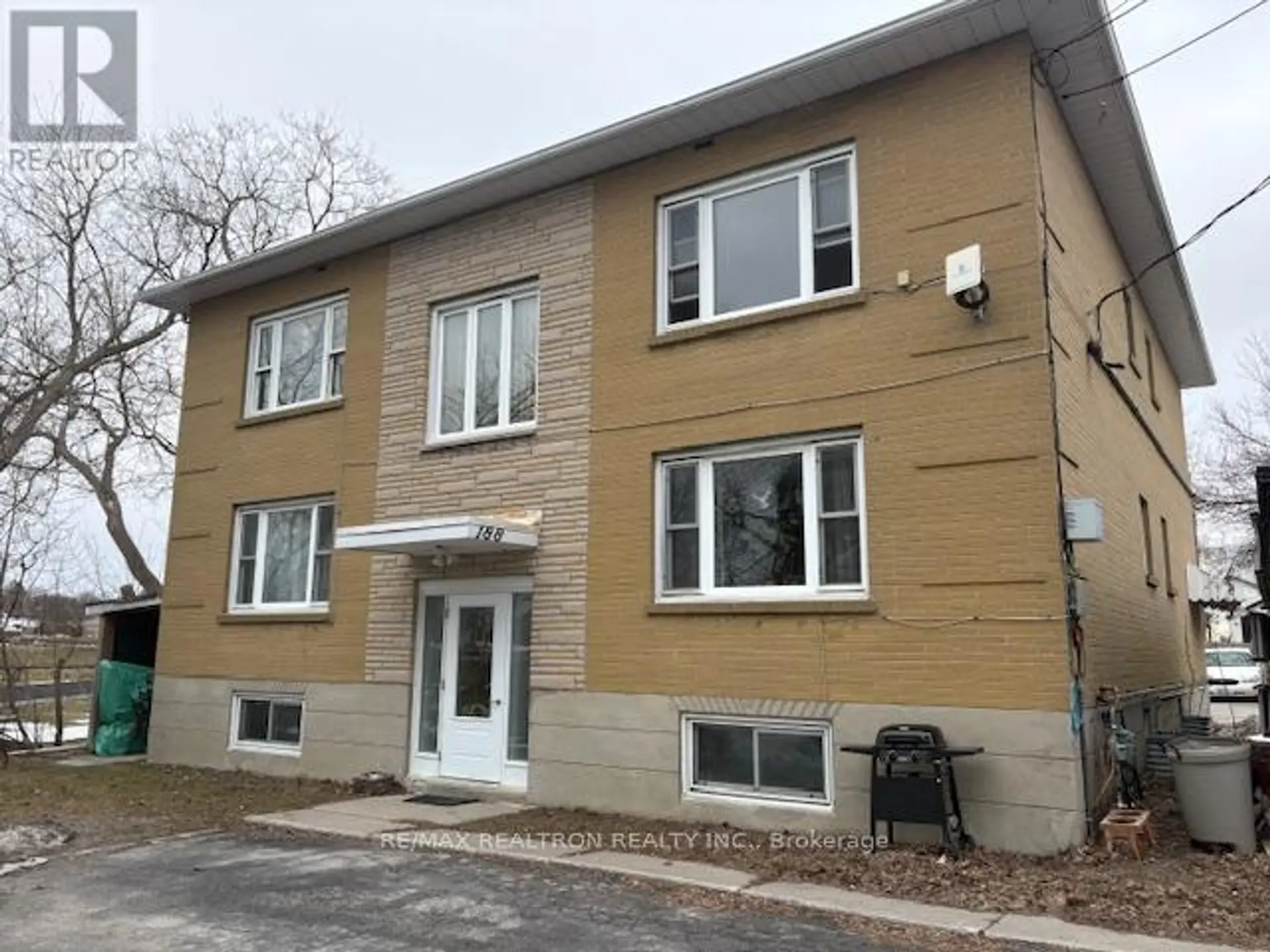 188 HENRY STREET - Image 2
