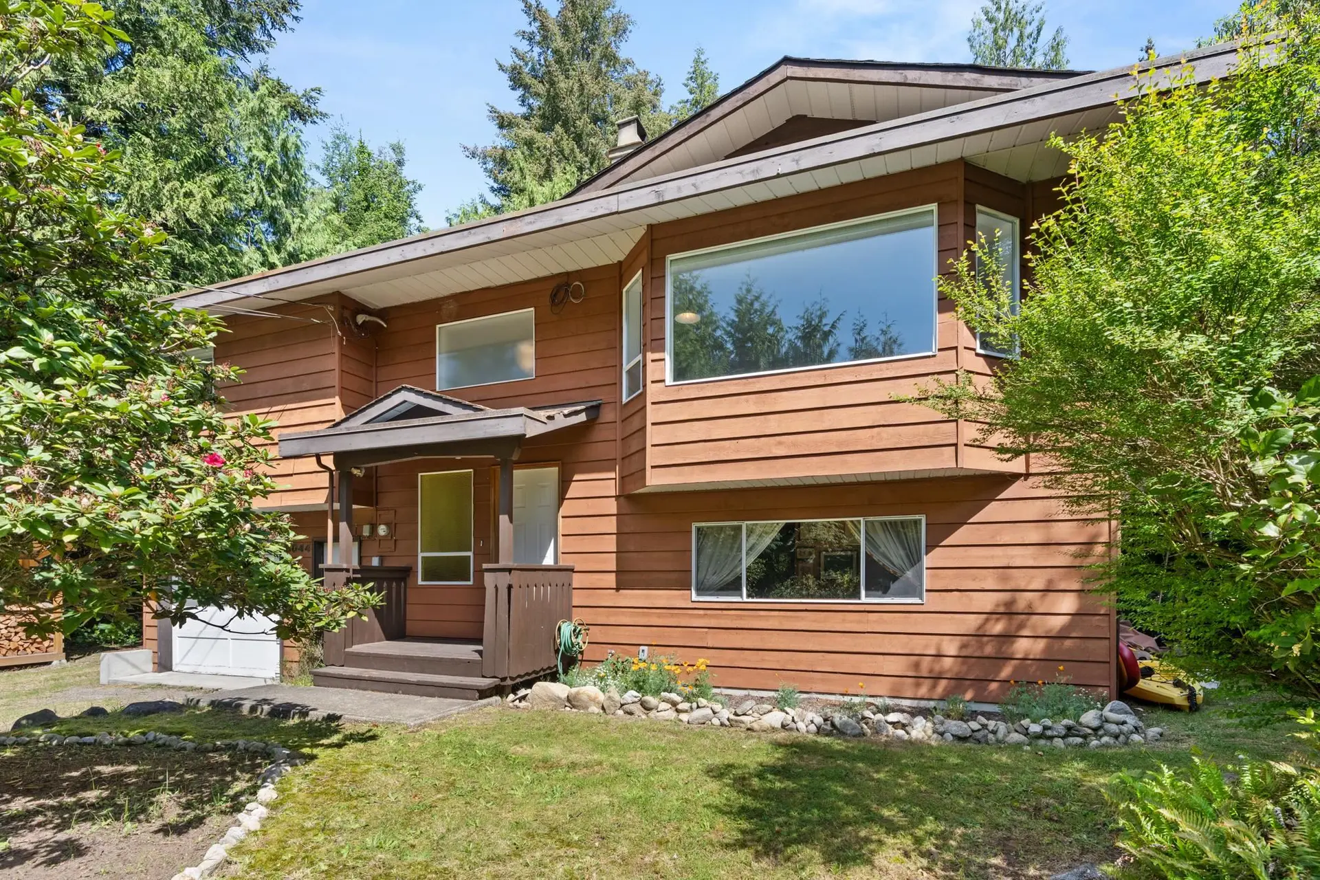 Property at 8044 Dogwood Drive, Halfmoon Bay, BC