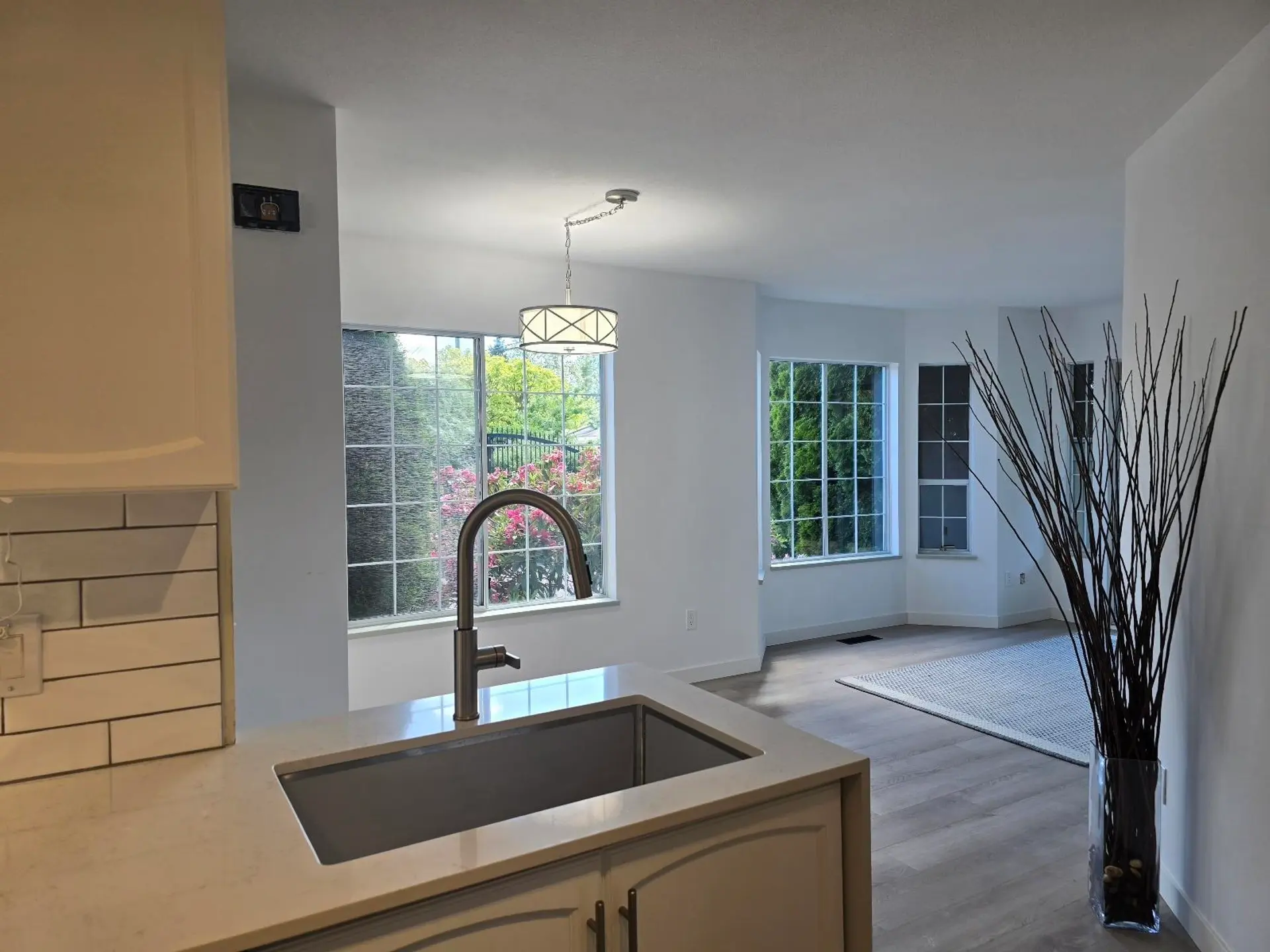 #31 11502 Burnett Street - Image 2