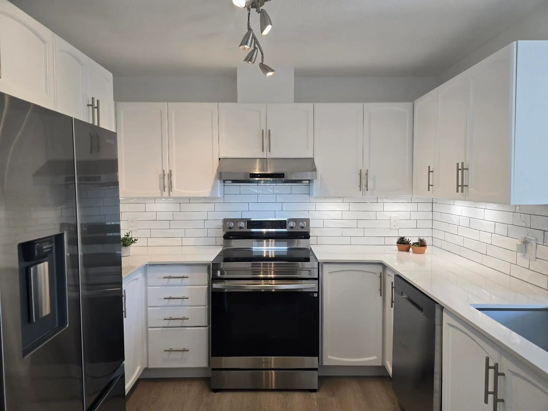 #31 11502 Burnett Street - Image 5