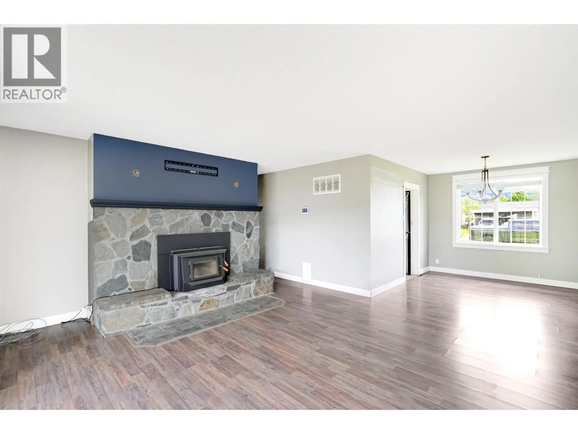 19 STARLING STREET - Image 6