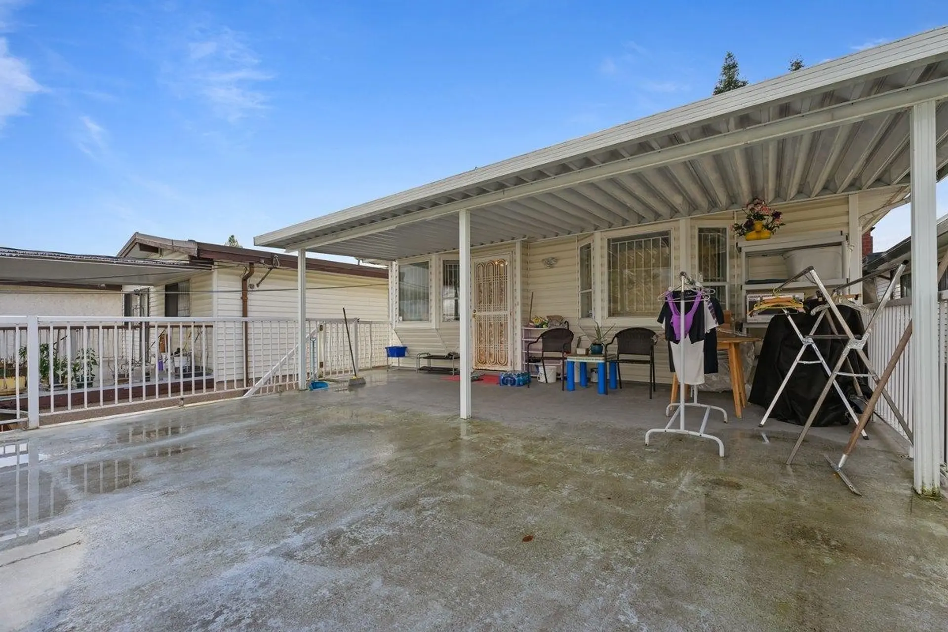 2663 E 41st Avenue - Image 17