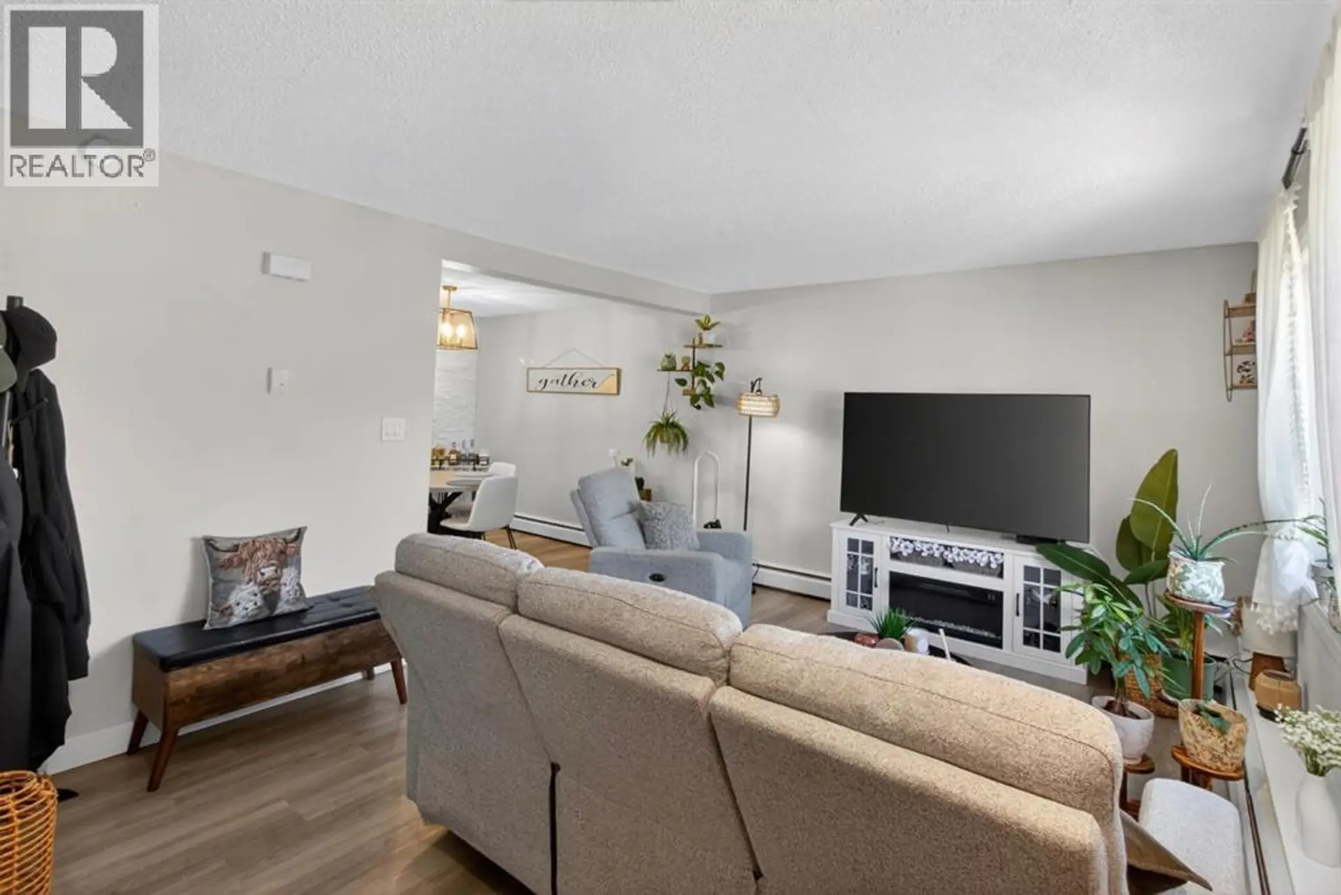 #79 3809 45 Street SW - Image 18