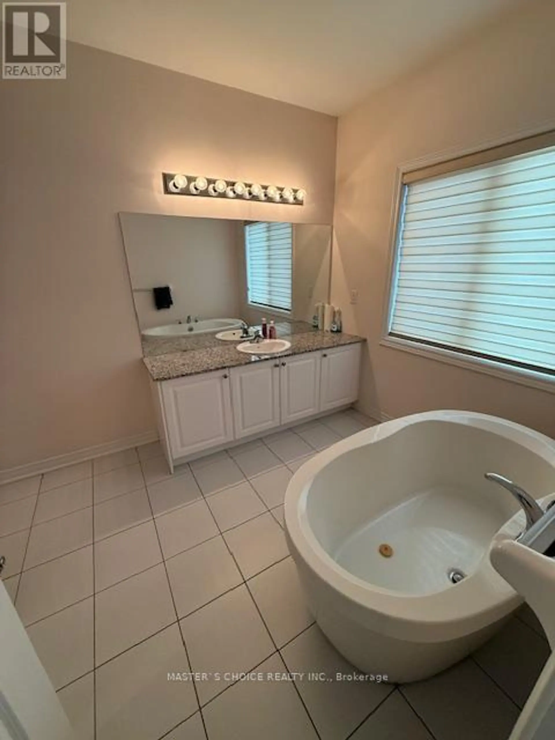 56 CLUNBURRY ROAD - Image 12