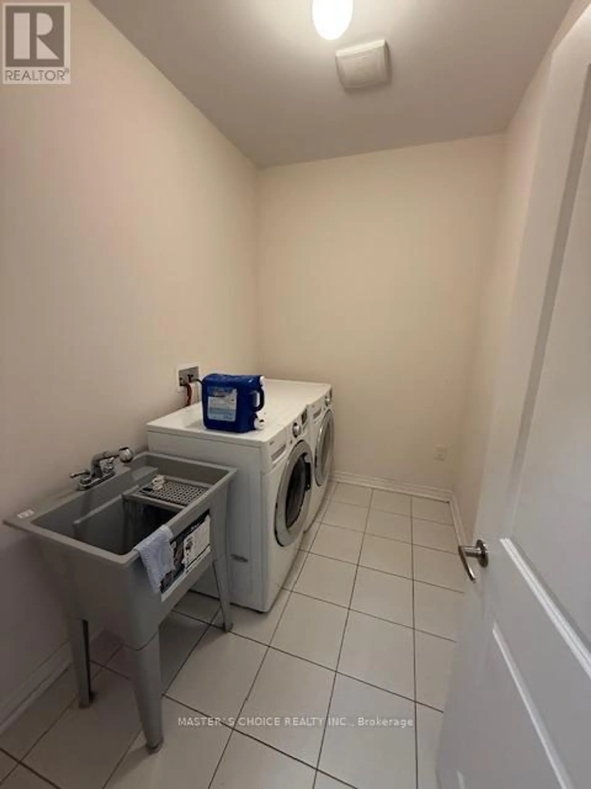 56 CLUNBURRY ROAD - Image 18
