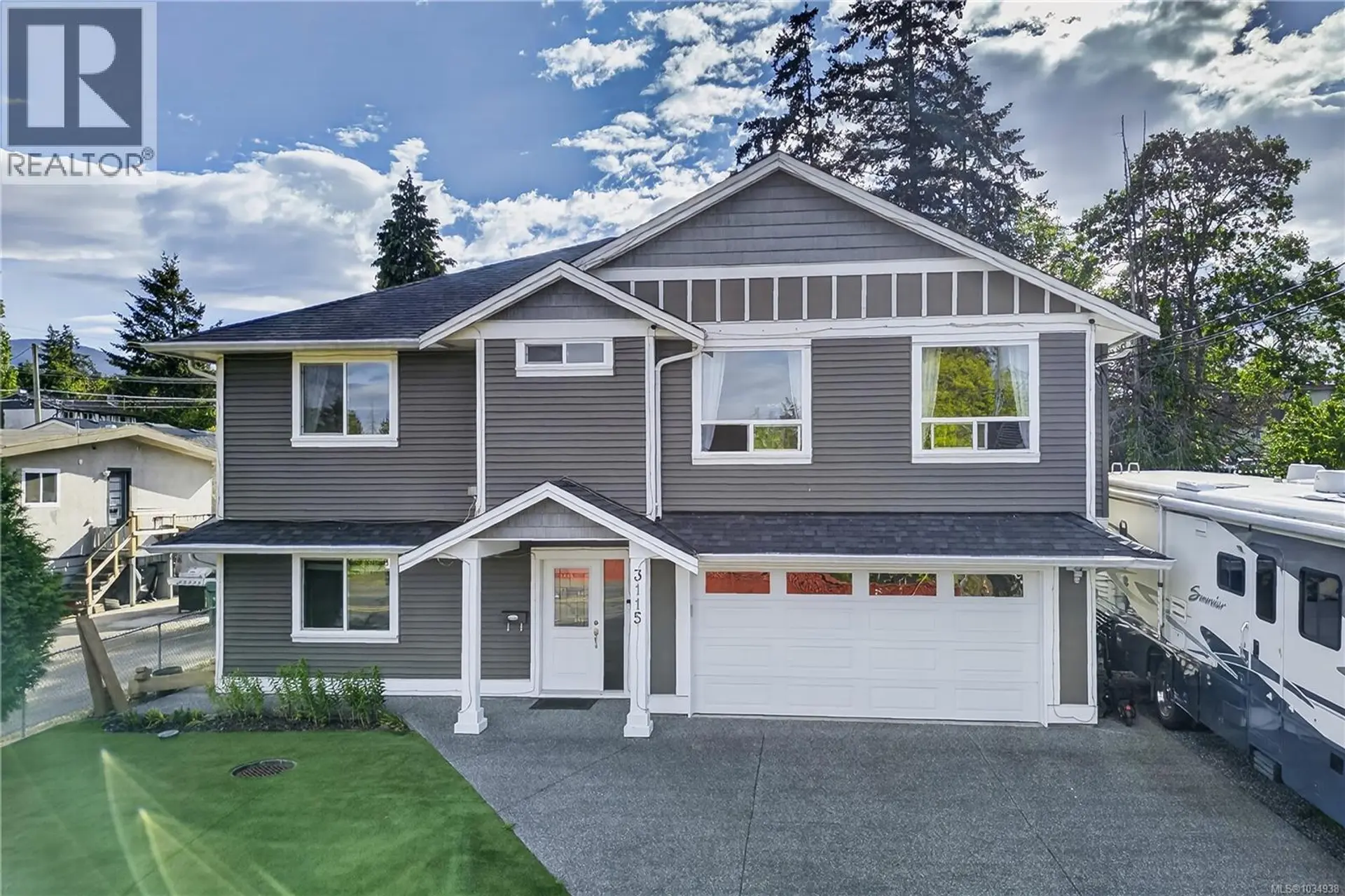 Property at 3115 Uplands Dr, Nanaimo, BC