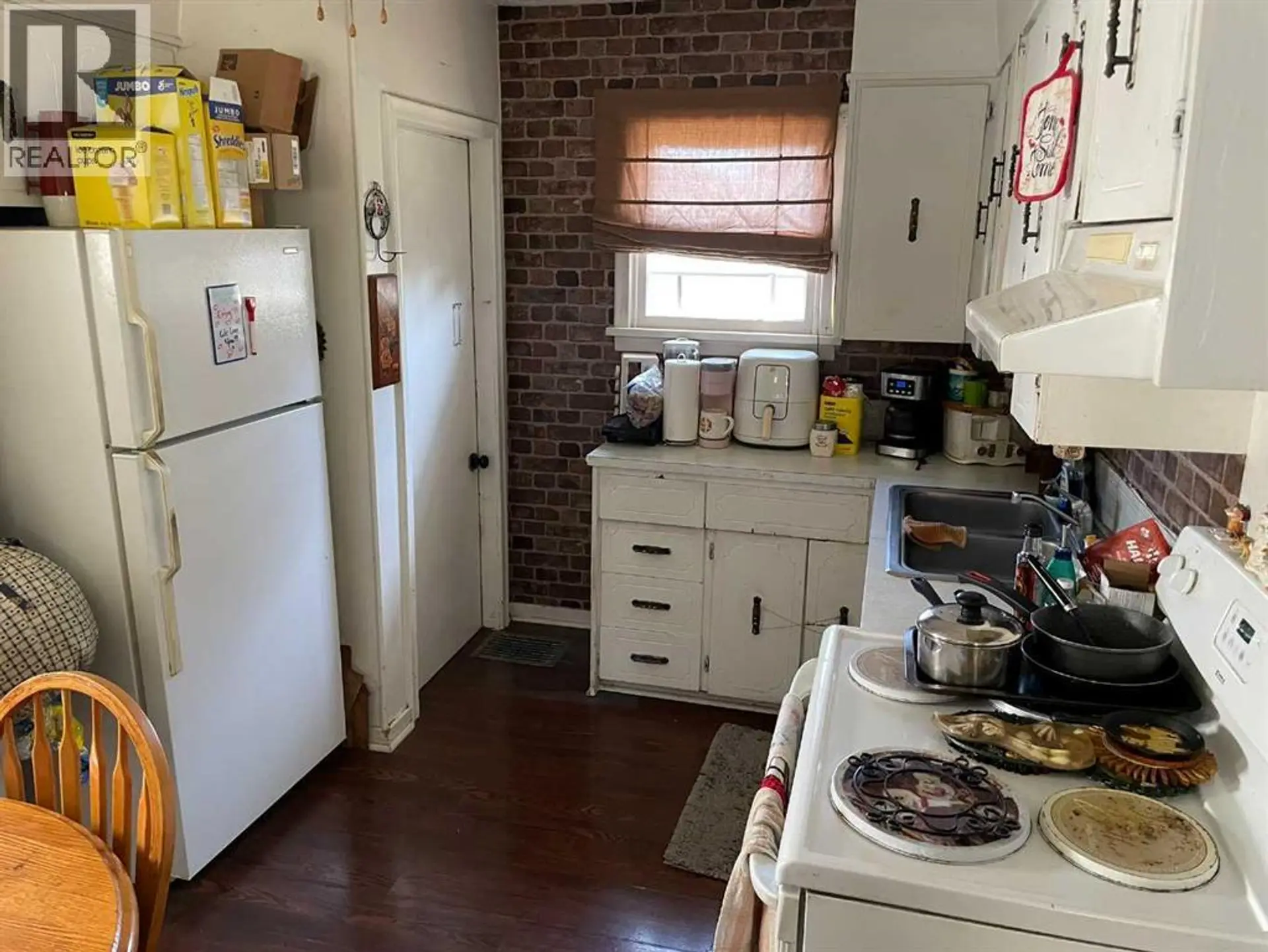 3409 52 Avenue - Image 6