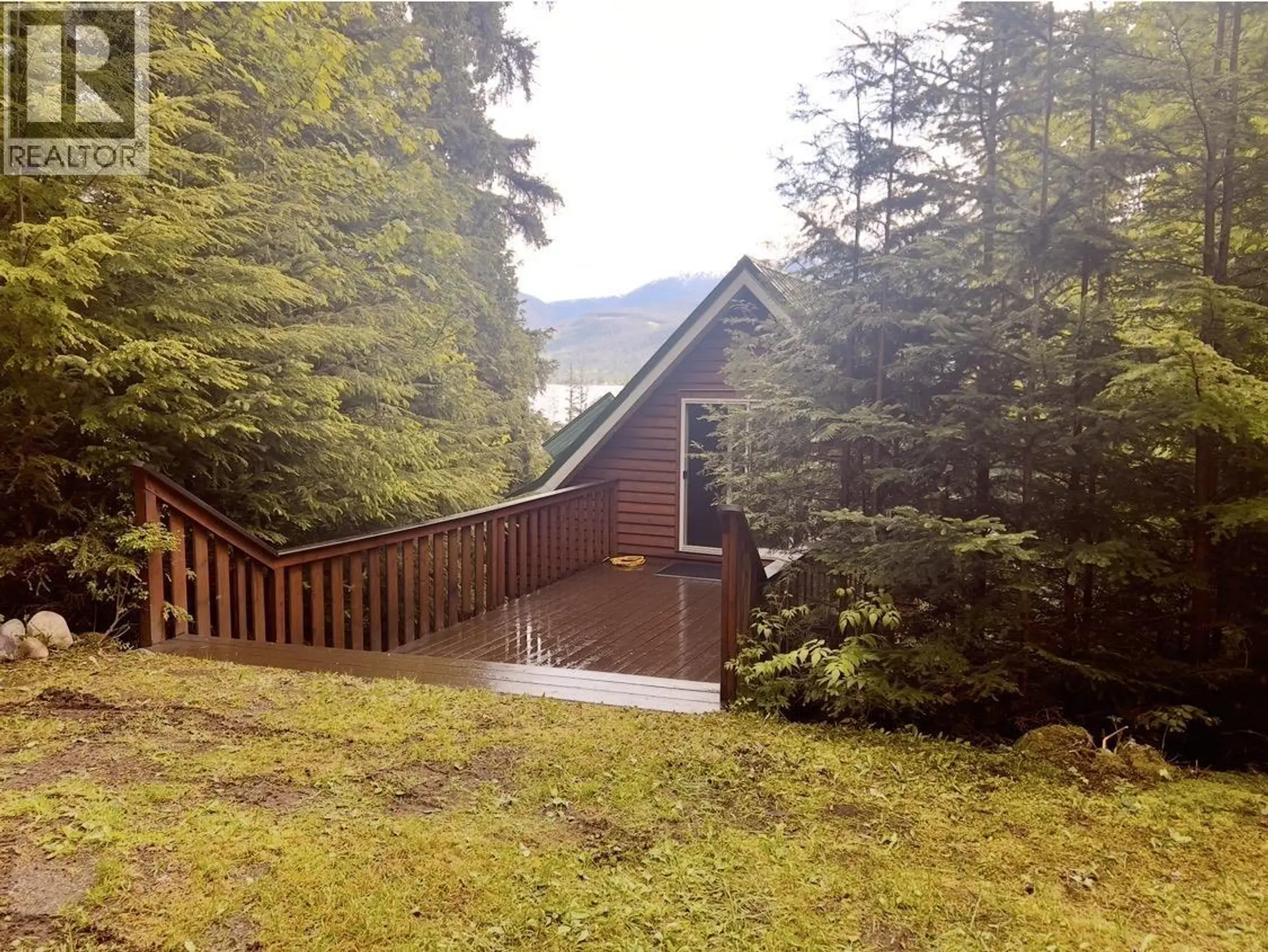 2862 SQUIRREL POINT ROAD - Image 17