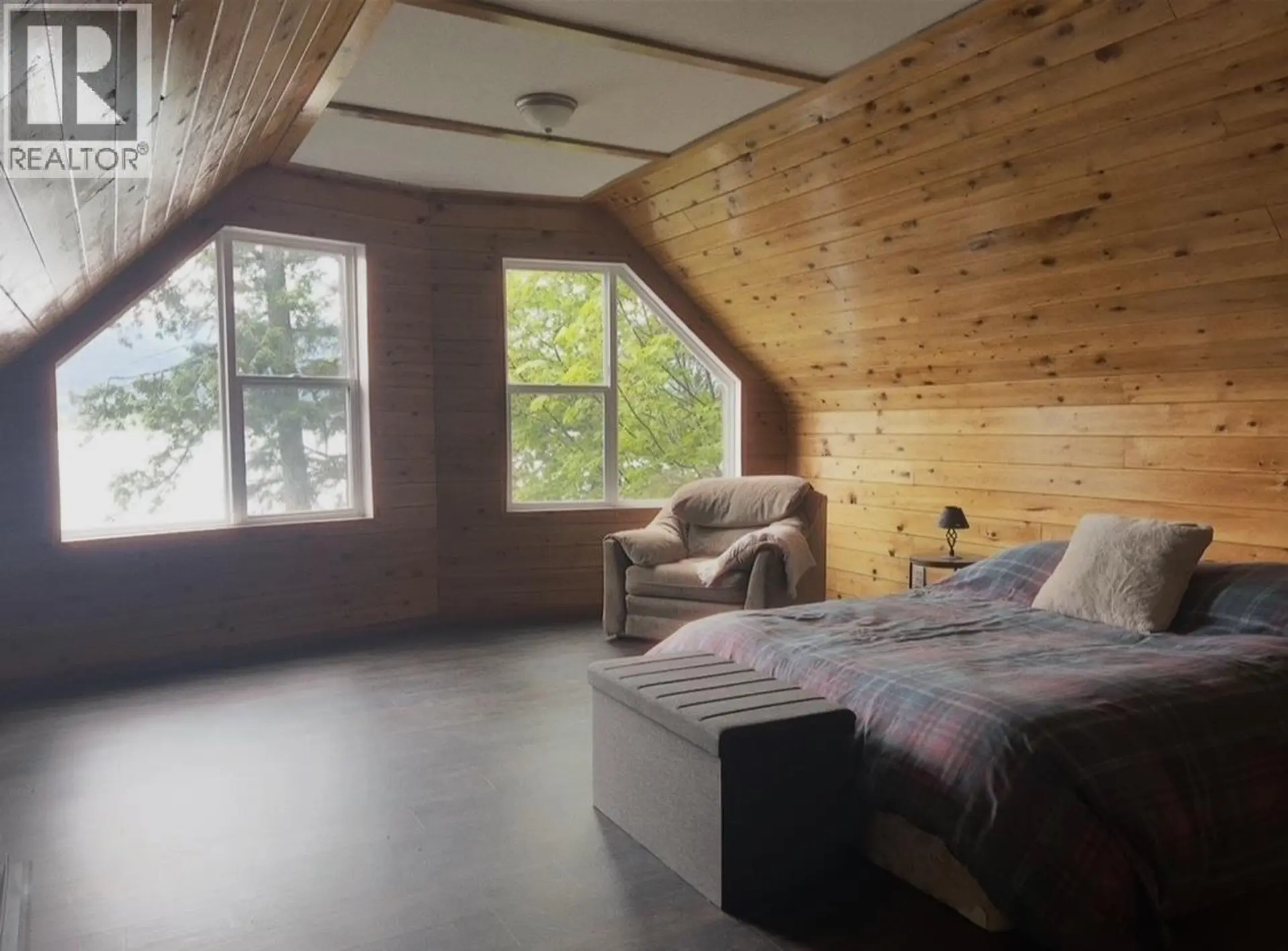 2862 SQUIRREL POINT ROAD - Image 13