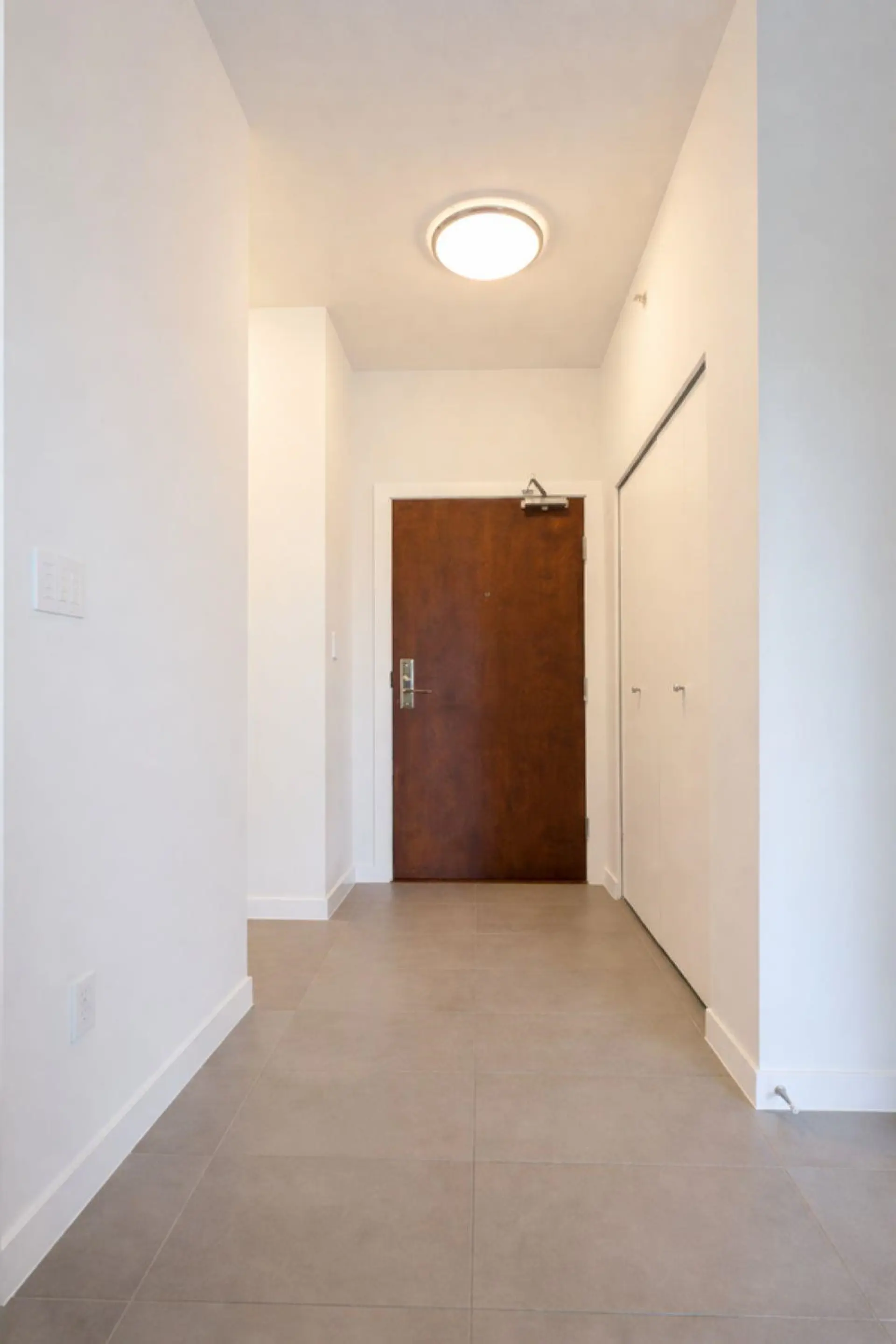 #405 5889 Irmin Street - Image 5