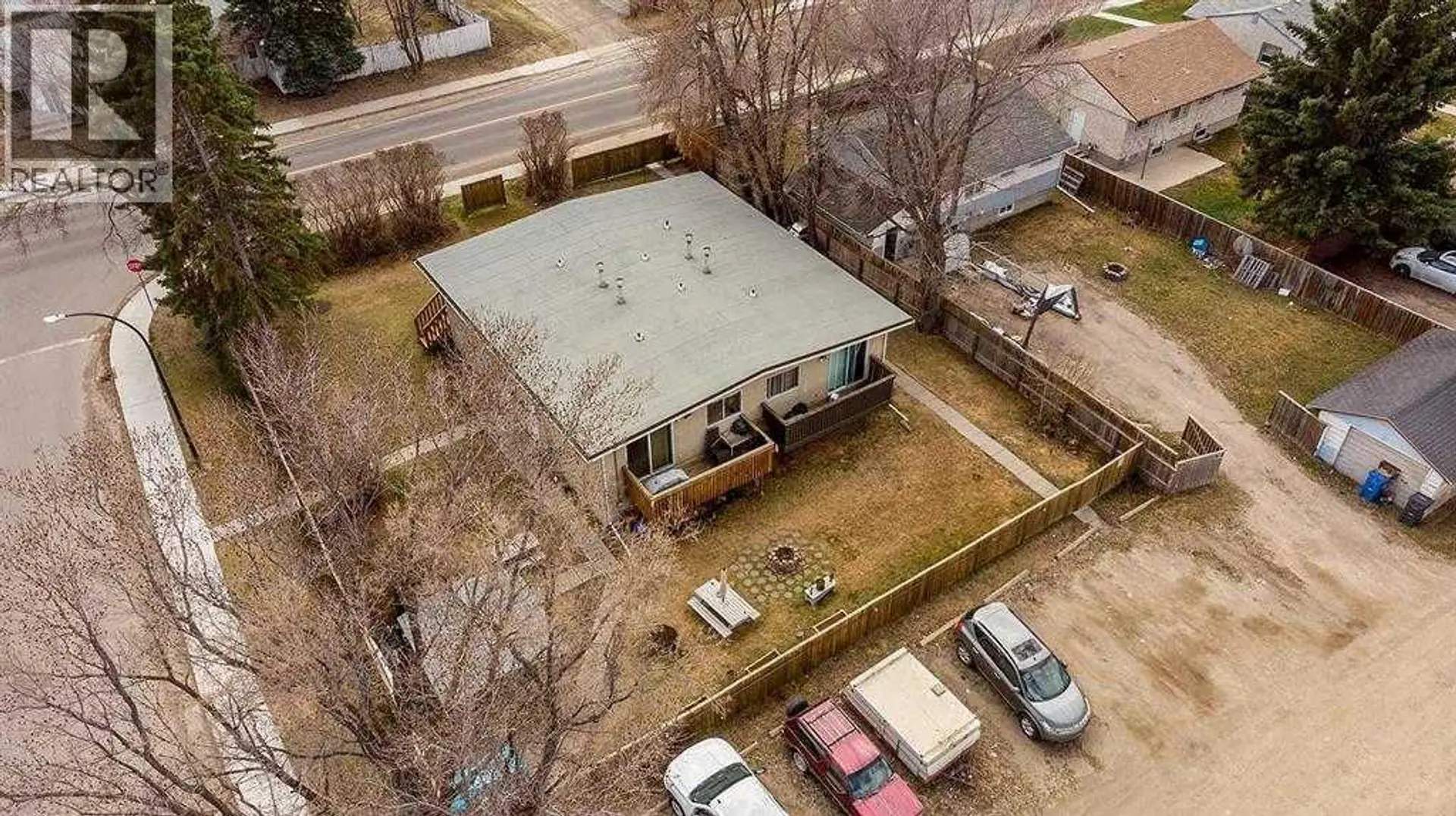 5906 60 Street - Image 2