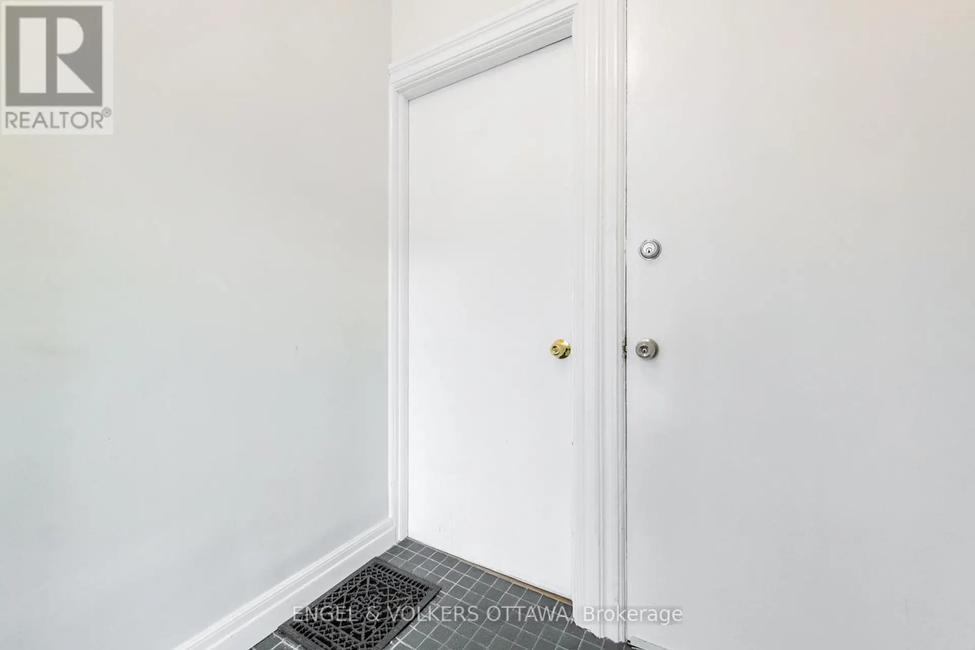 230 PERCY STREET - Image 3