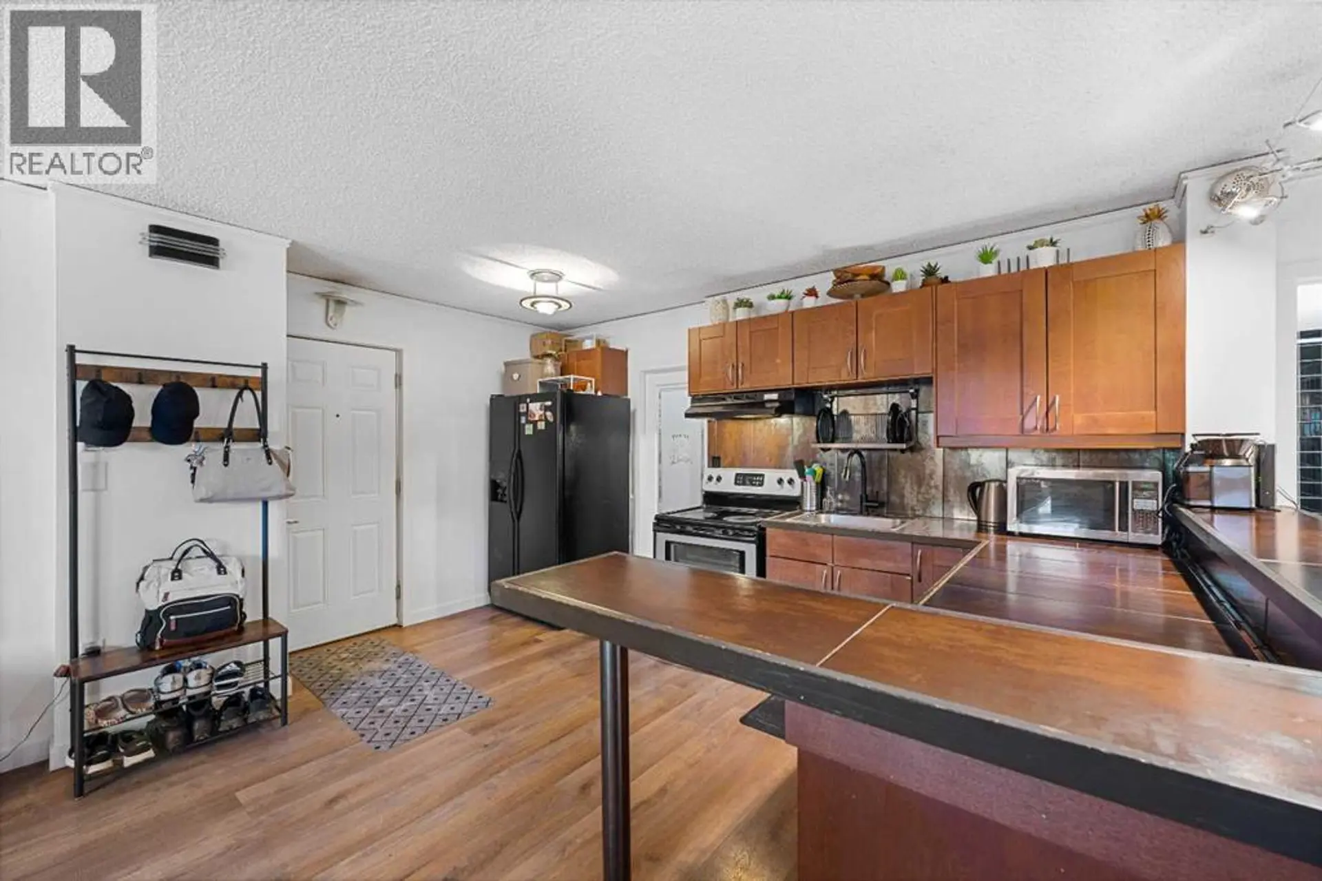 #202 2111 14 Street SW - Image 7