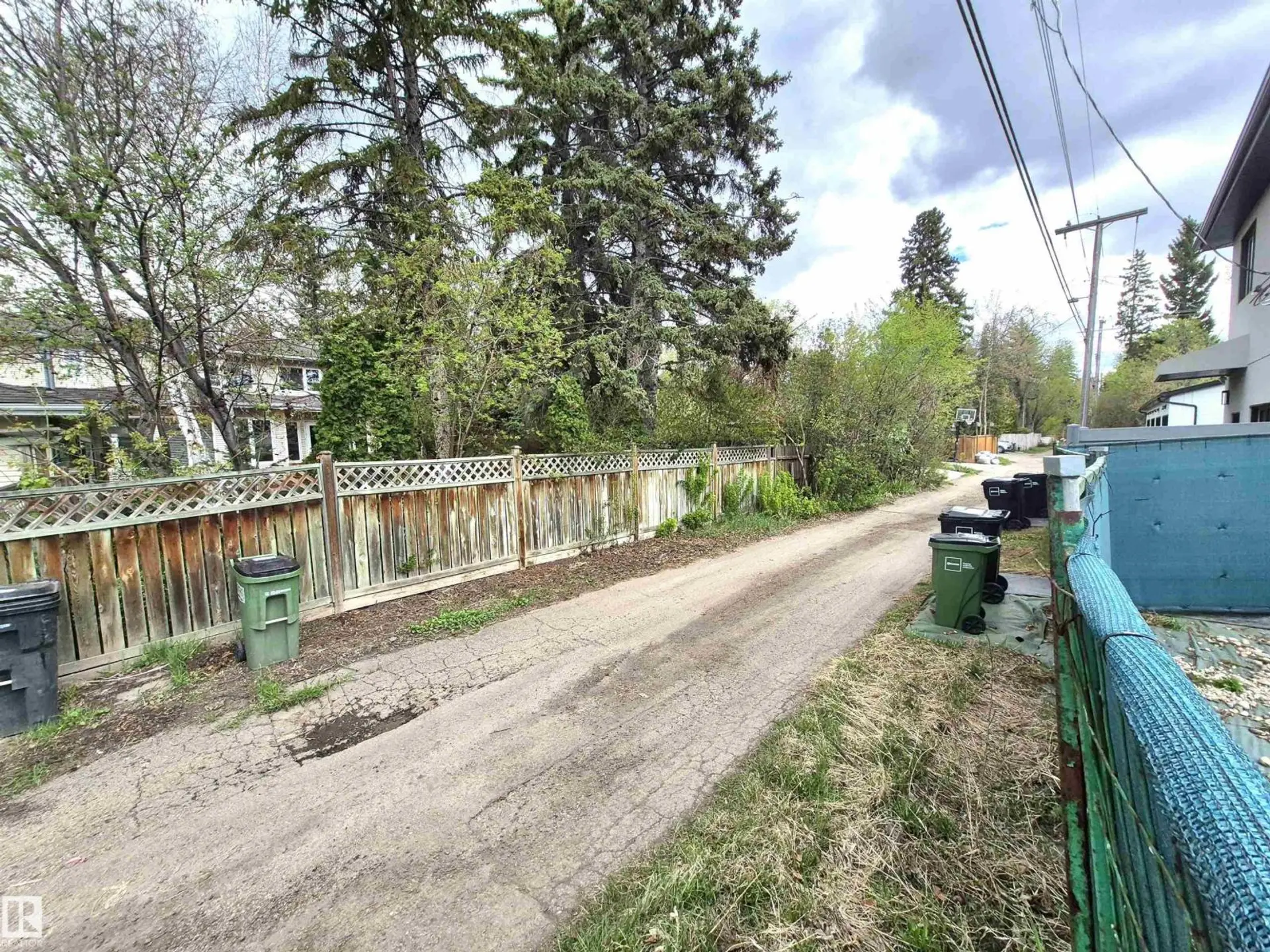 11740/11742 UNIVERSITY AV NW - Image 6