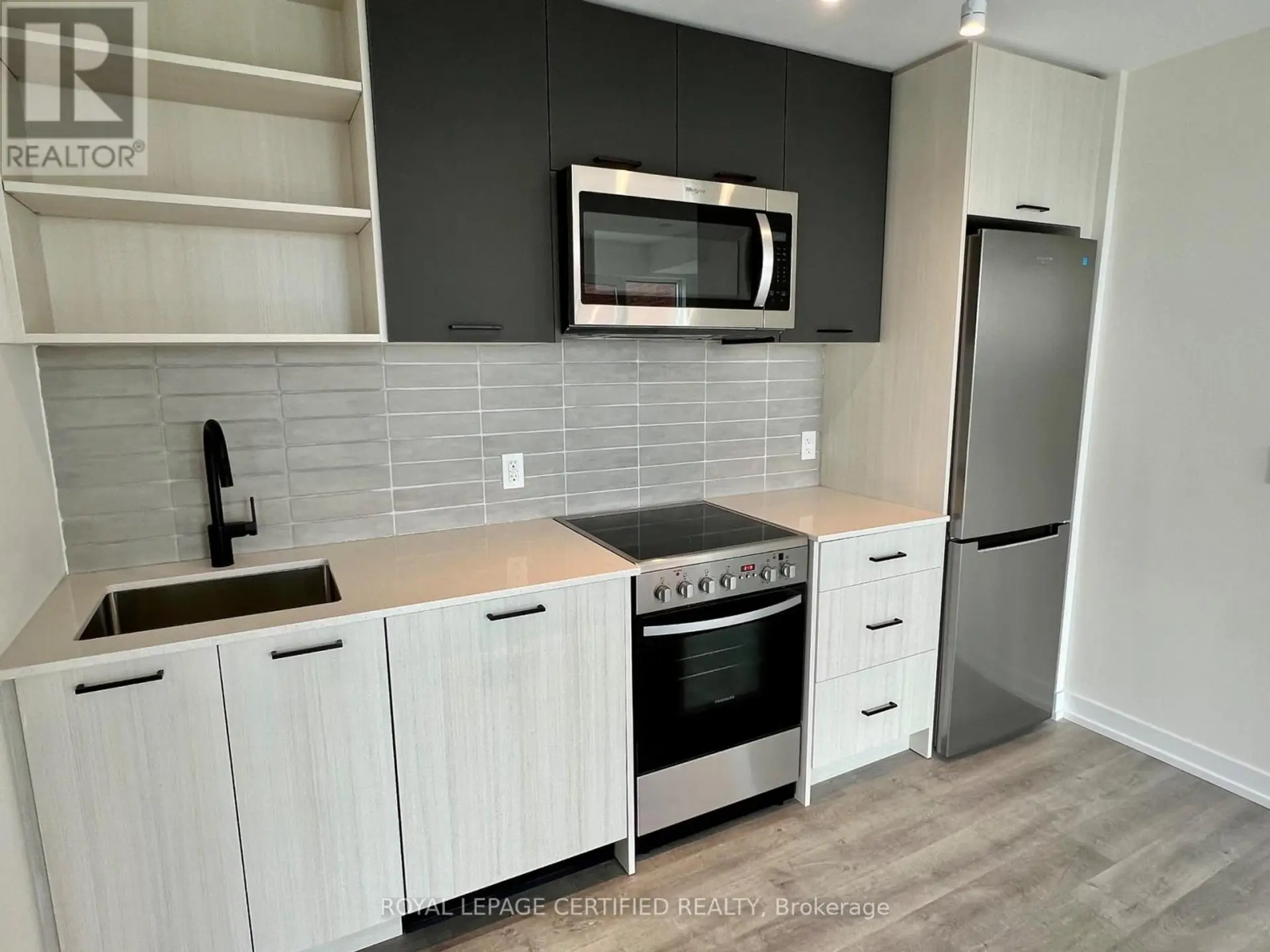 #703 2300 ST. CLAIR AVENUE W - Image 8