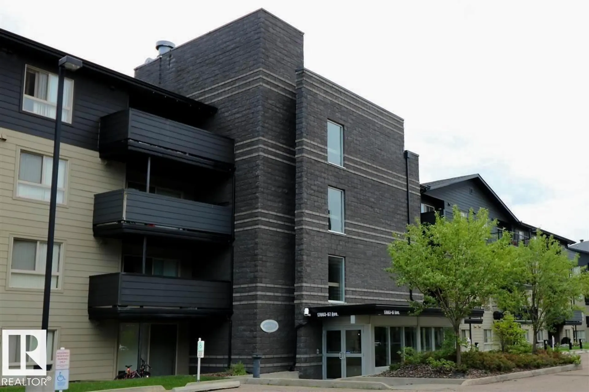 #117 17003 67 AV NW - Image 2