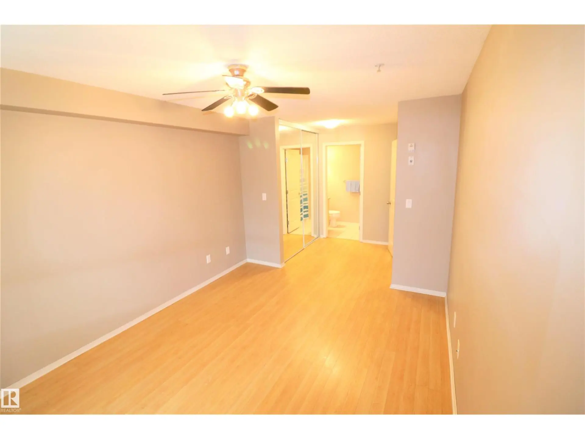 #117 17003 67 AV NW - Image 9