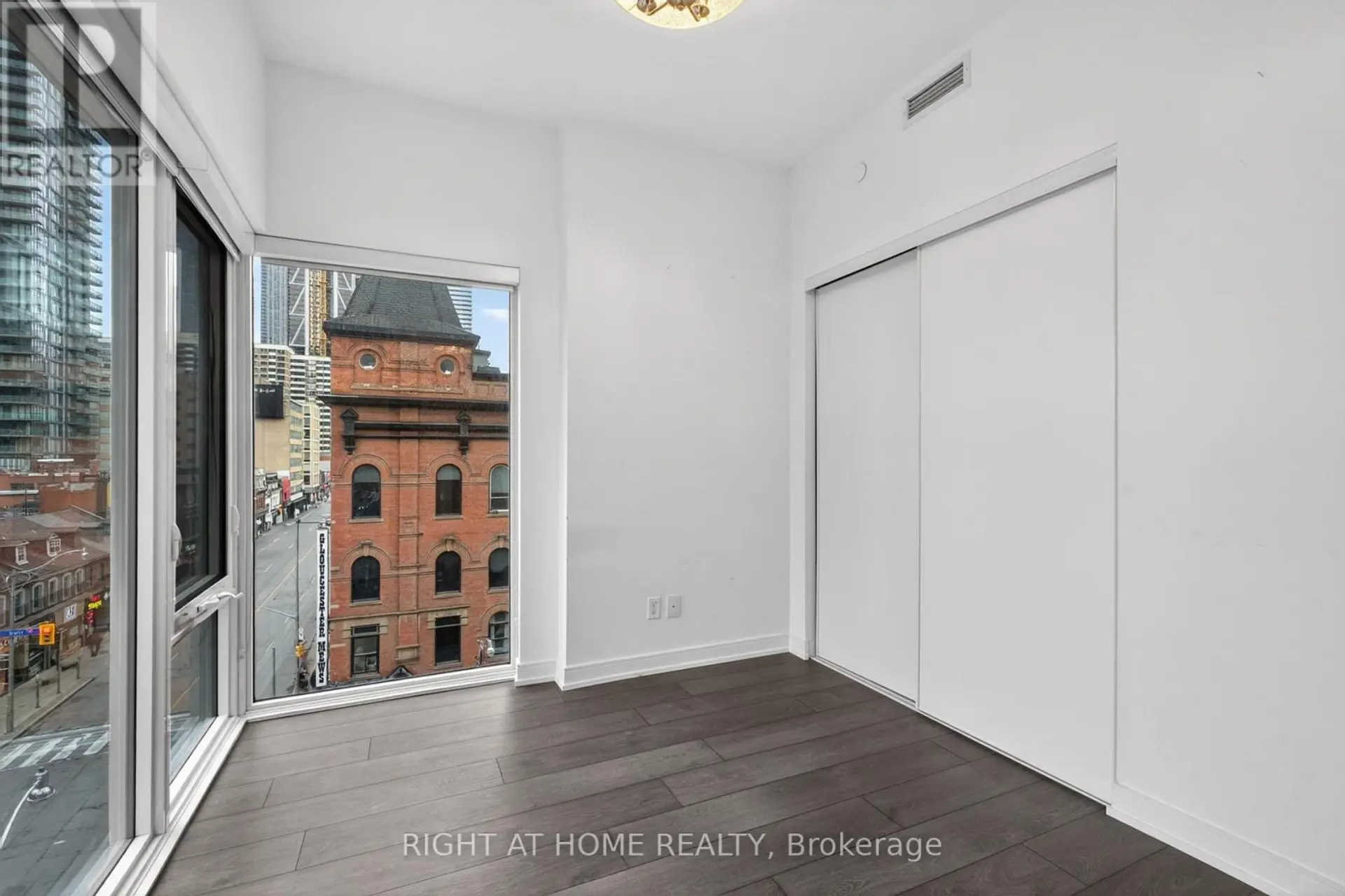 #512 3 GLOUCESTER STREET - Image 15