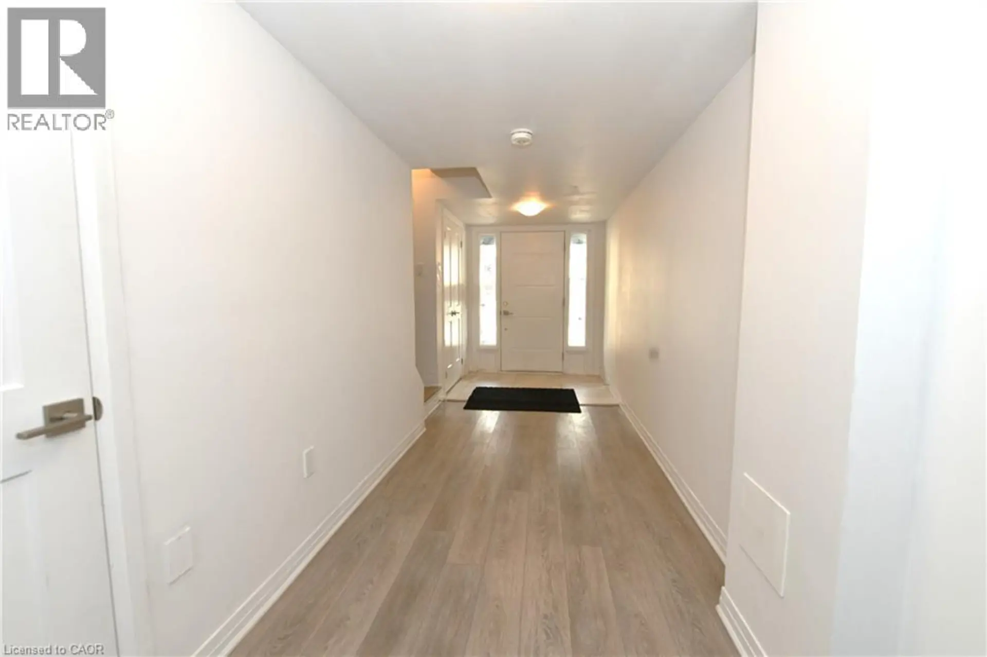 #70 51 SPARROW Avenue - Image 2