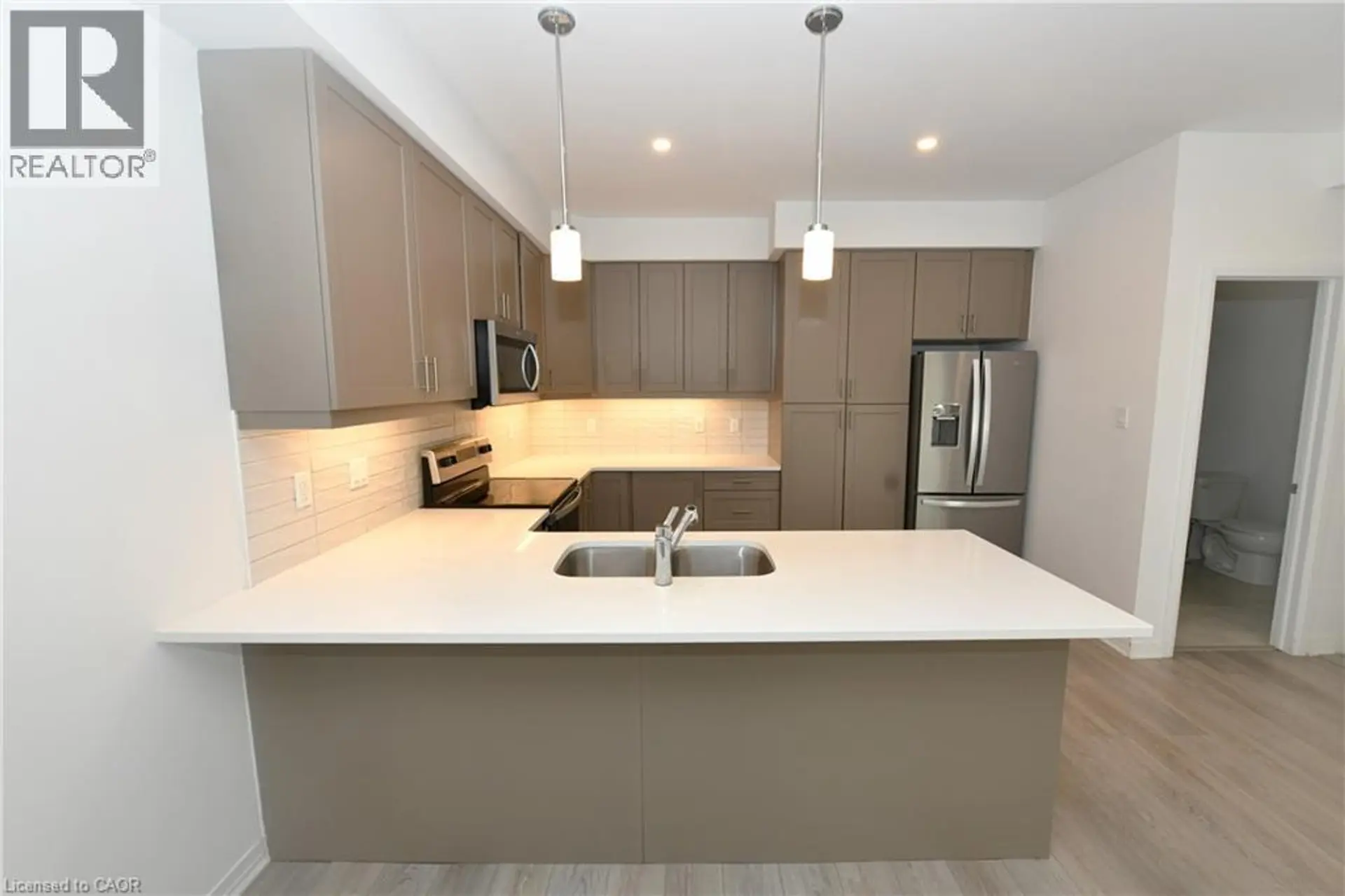 #70 51 SPARROW Avenue - Image 6