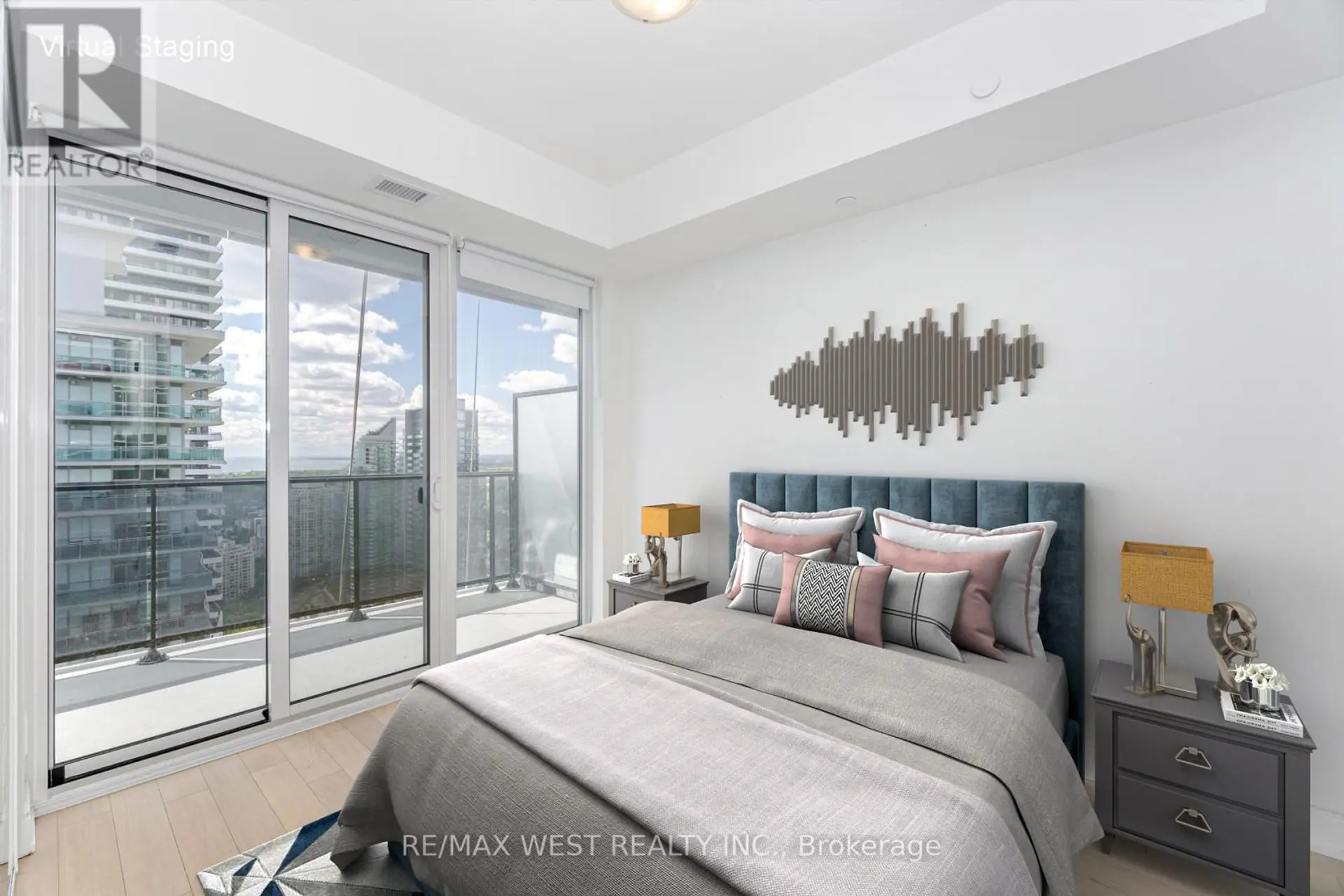 #4007 70 ANNIE CRAIG DRIVE - Image 10