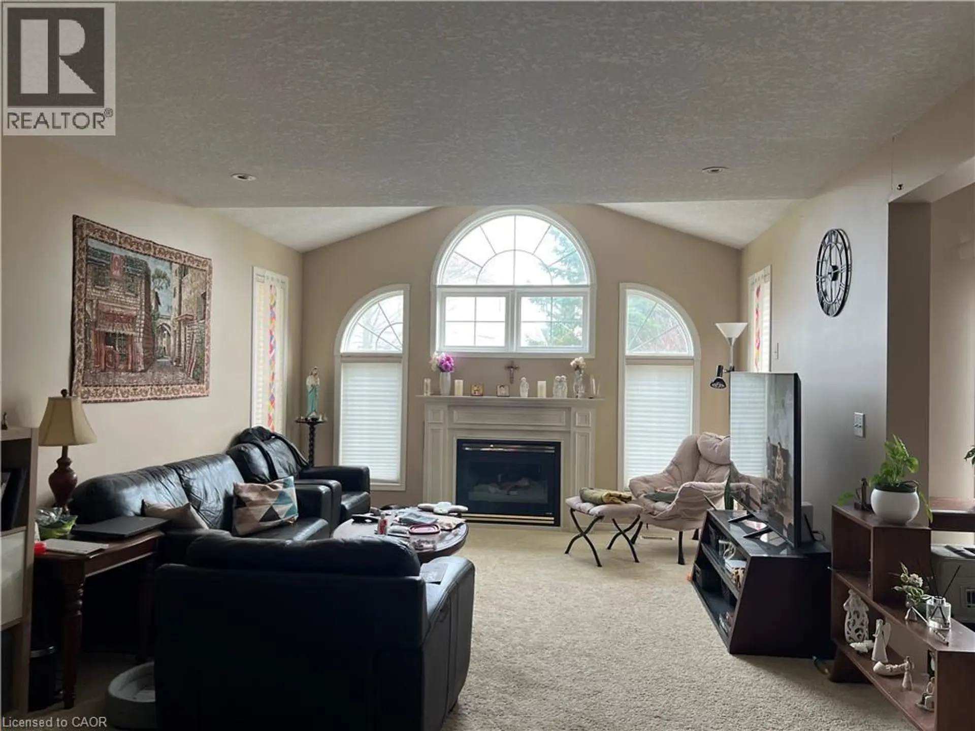 350 HAVENDALE Crescent - Image 3