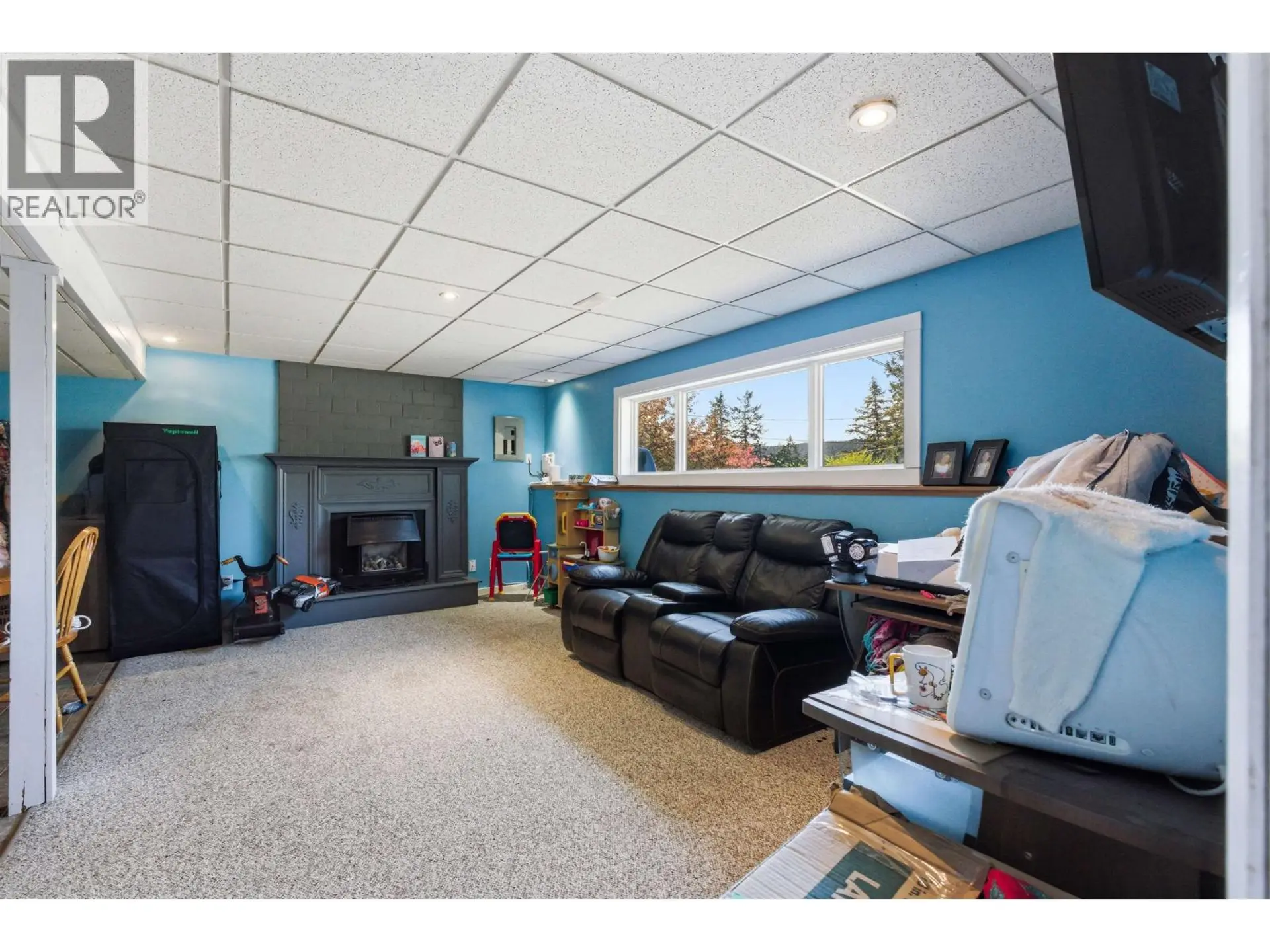 1460 N TWELFTH AVENUE - Image 13