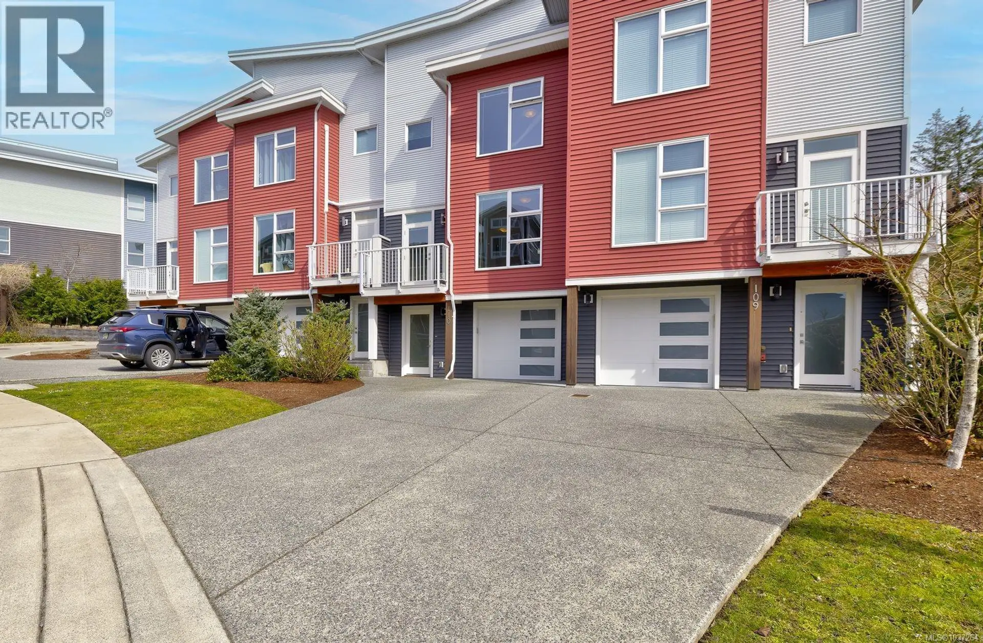 Property at #110 1800 Summerhill Pl, Nanaimo, BC