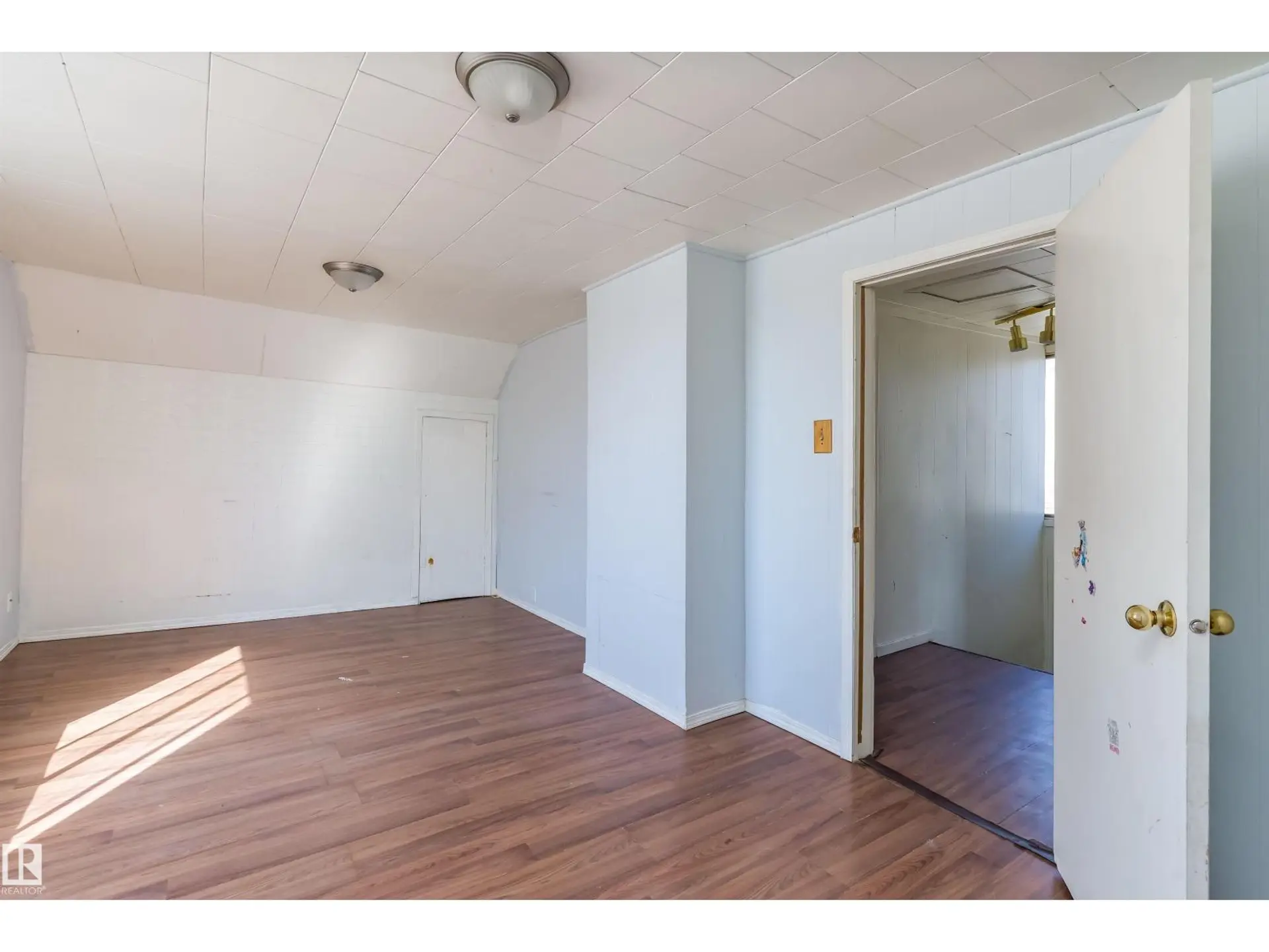 12770 117 ST NW - Image 6