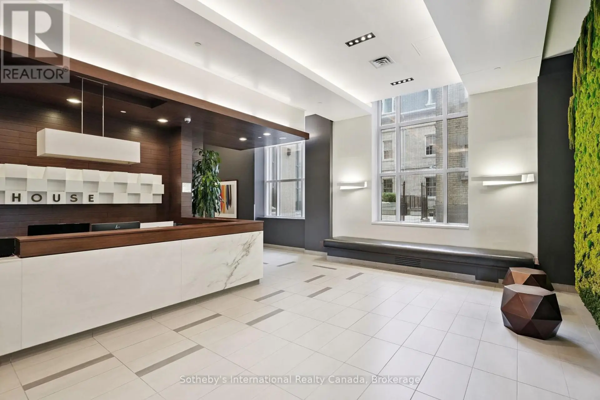 #903 105 GEORGE STREET - Image 14