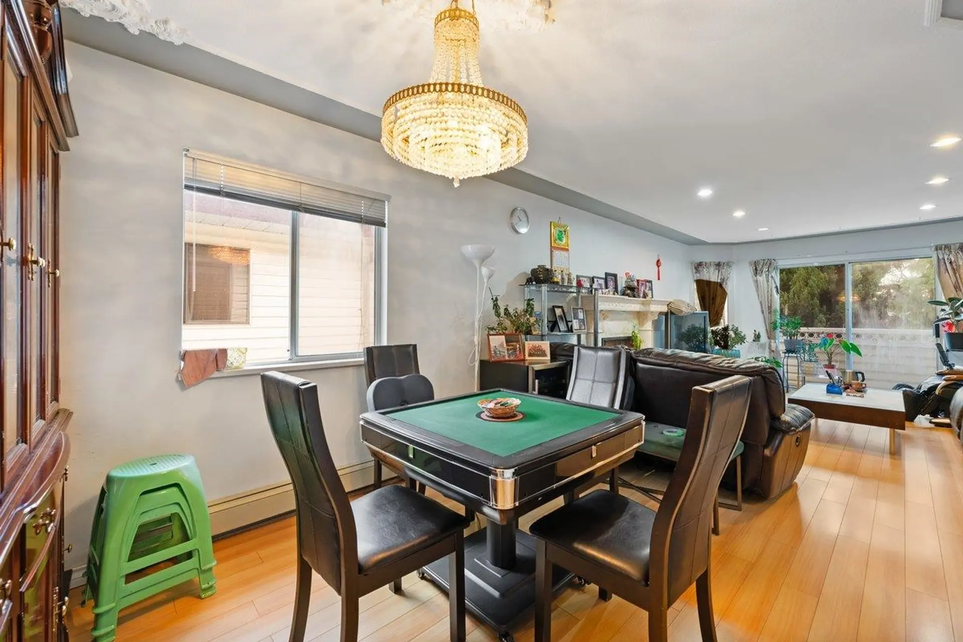 2663 E 41st Avenue - Image 3