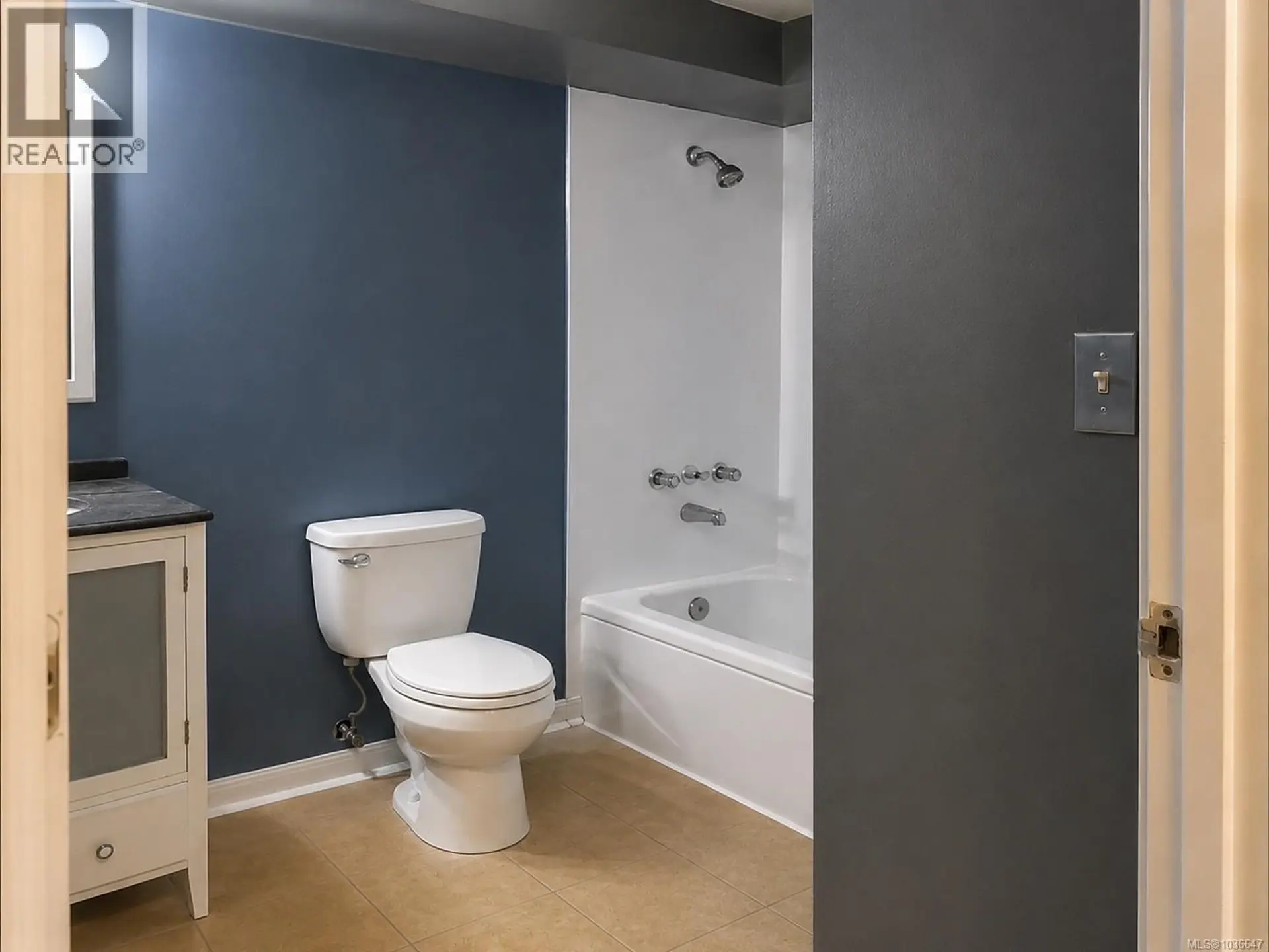 #301 350 Belmont Rd - Image 6