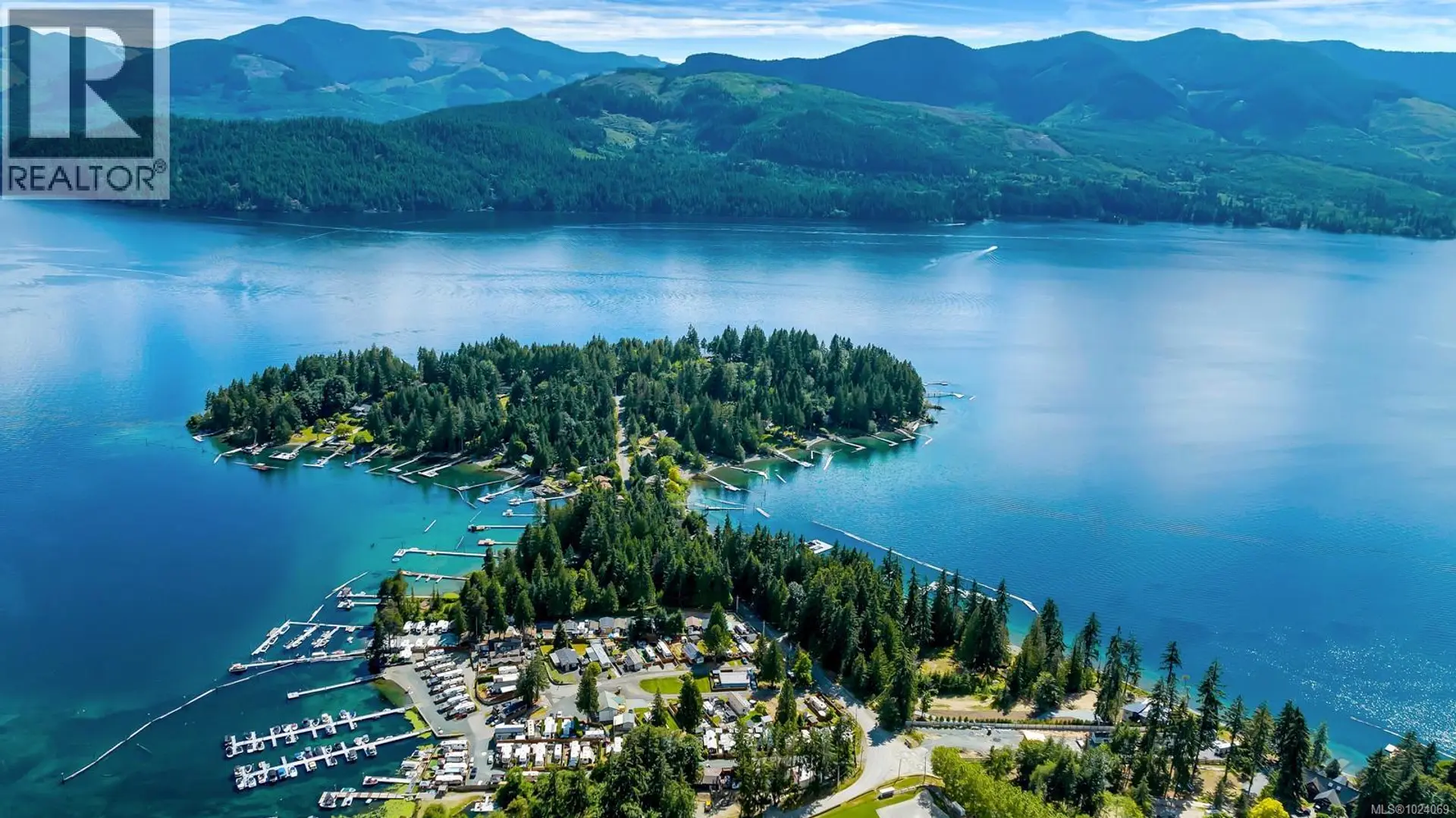 Property at 8394 Sa-Seen-Os Rd, Youbou, BC