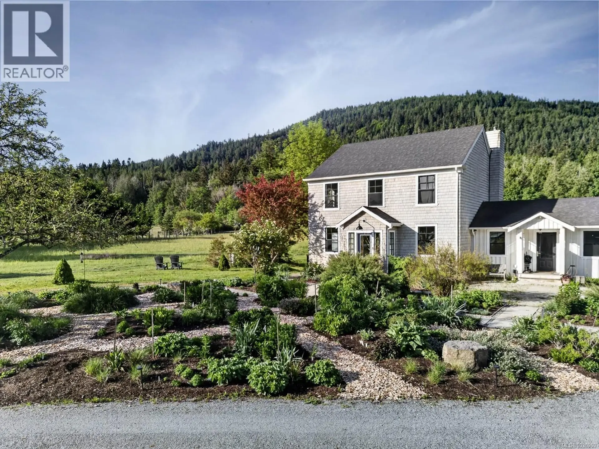Property at 2454 Fulford-Ganges Rd, Salt Spring, BC