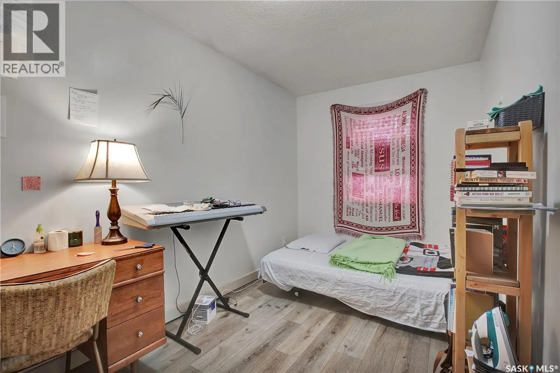 #48 1703 Patrick CRESCENT - Image 9