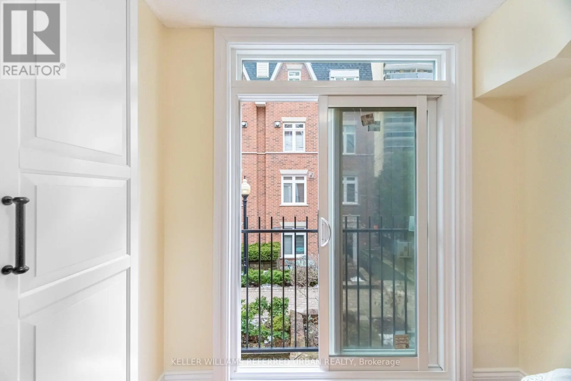#25 83 LILLIAN STREET - Image 16
